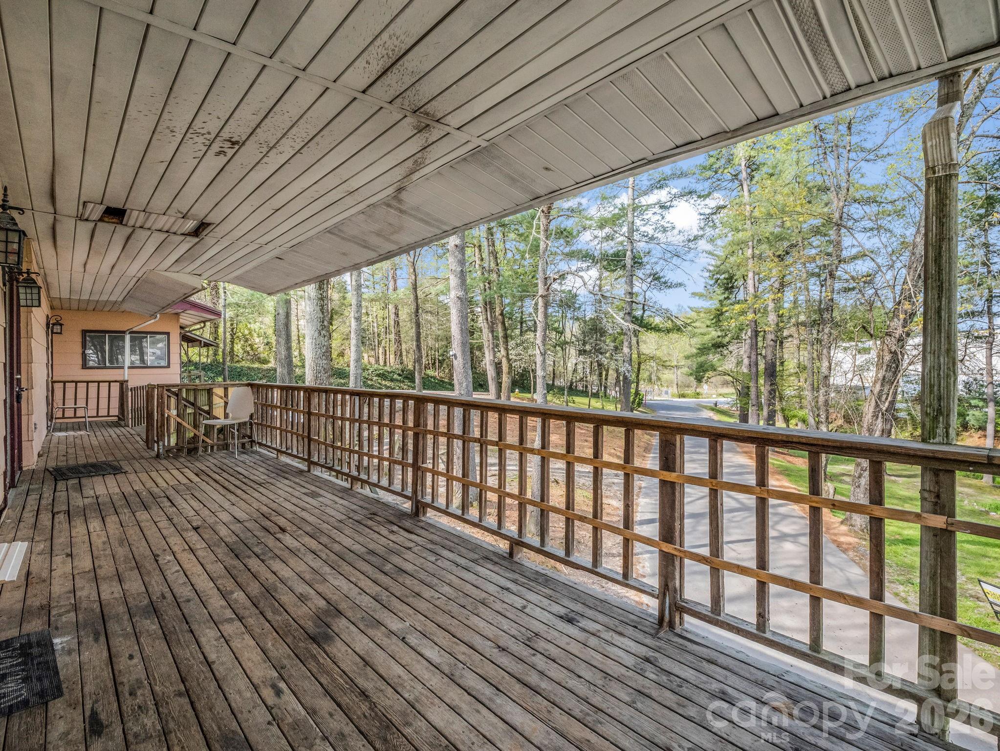 main property photo 40