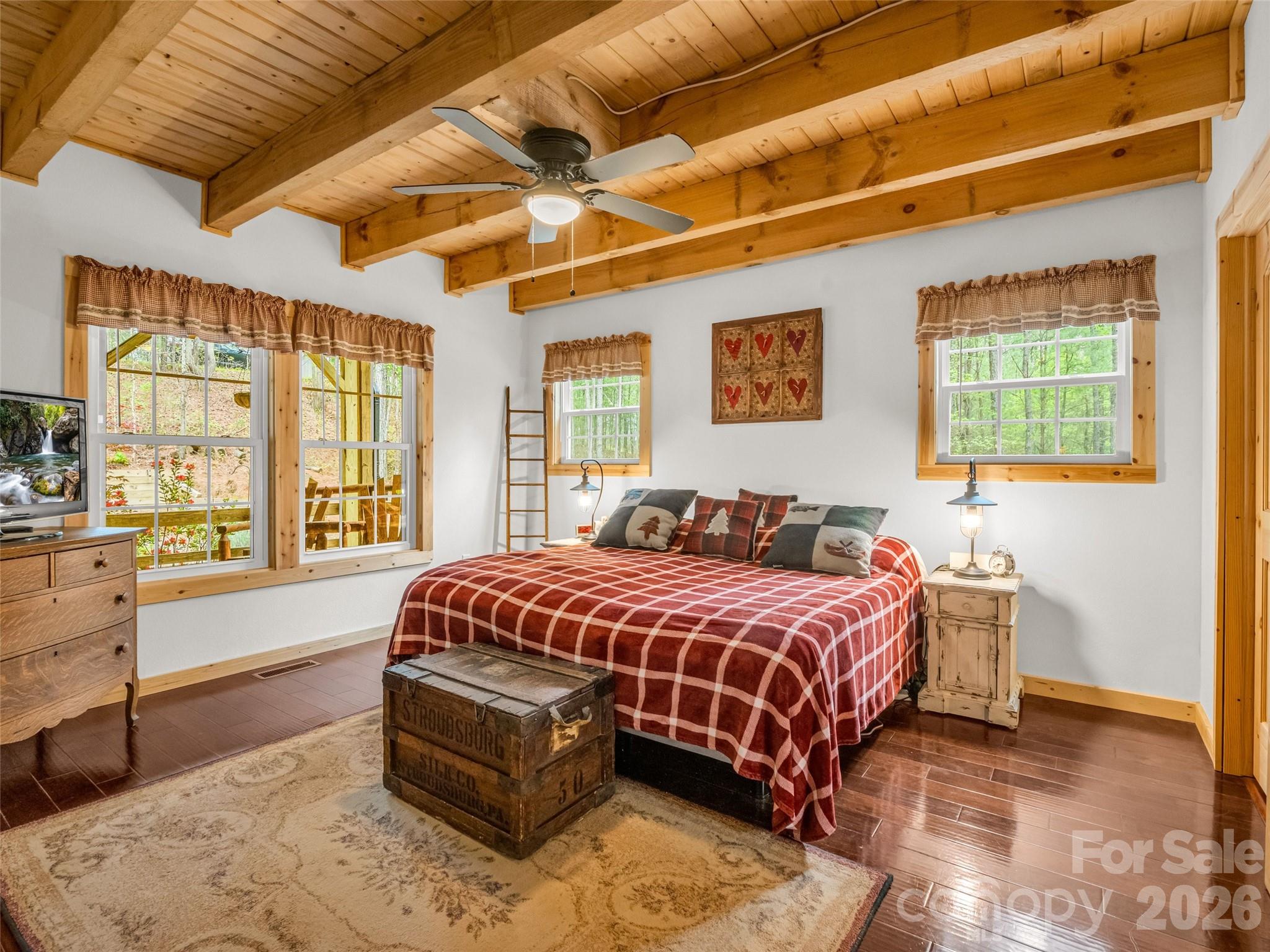 main property photo 20