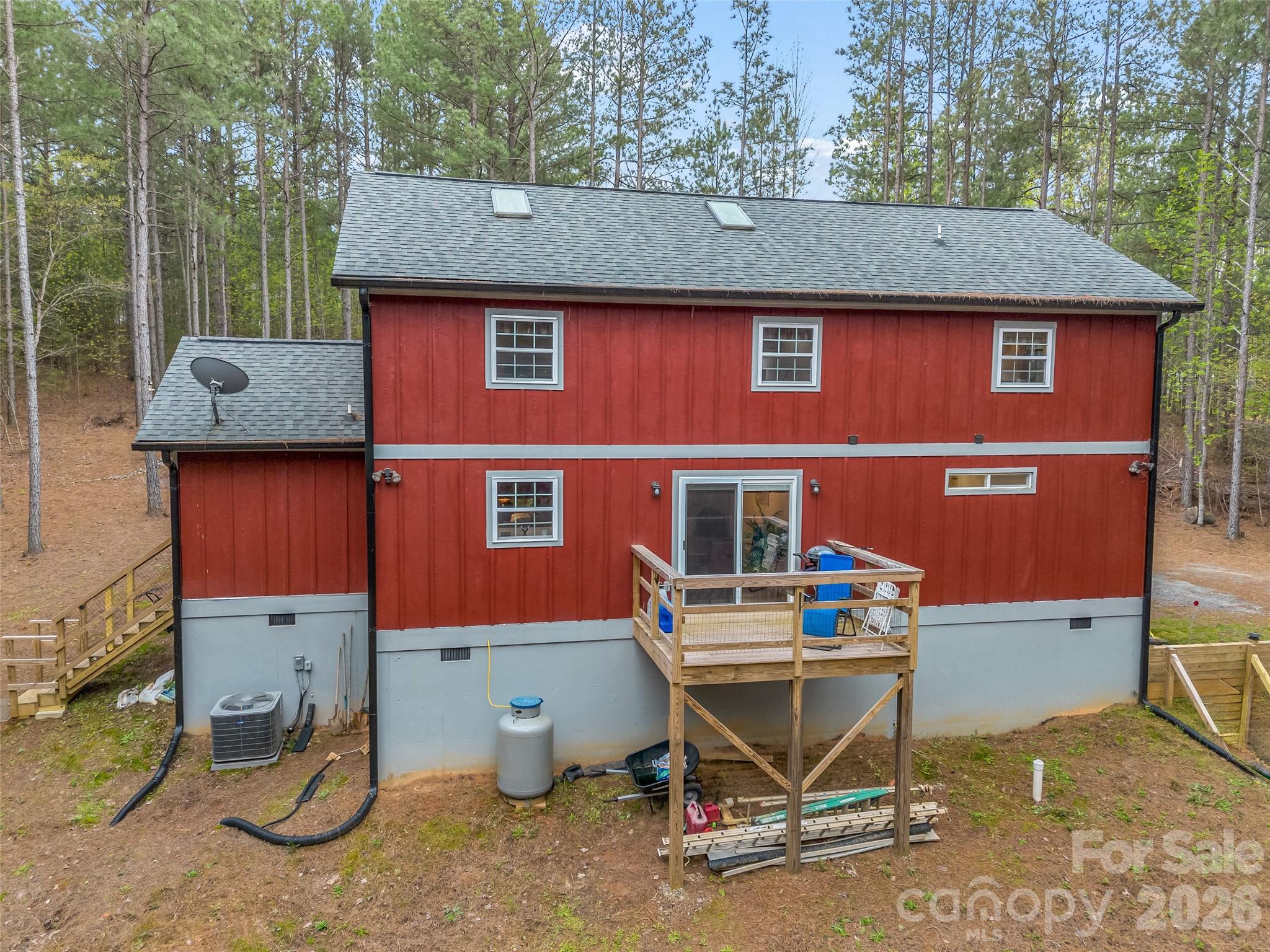main property photo 43