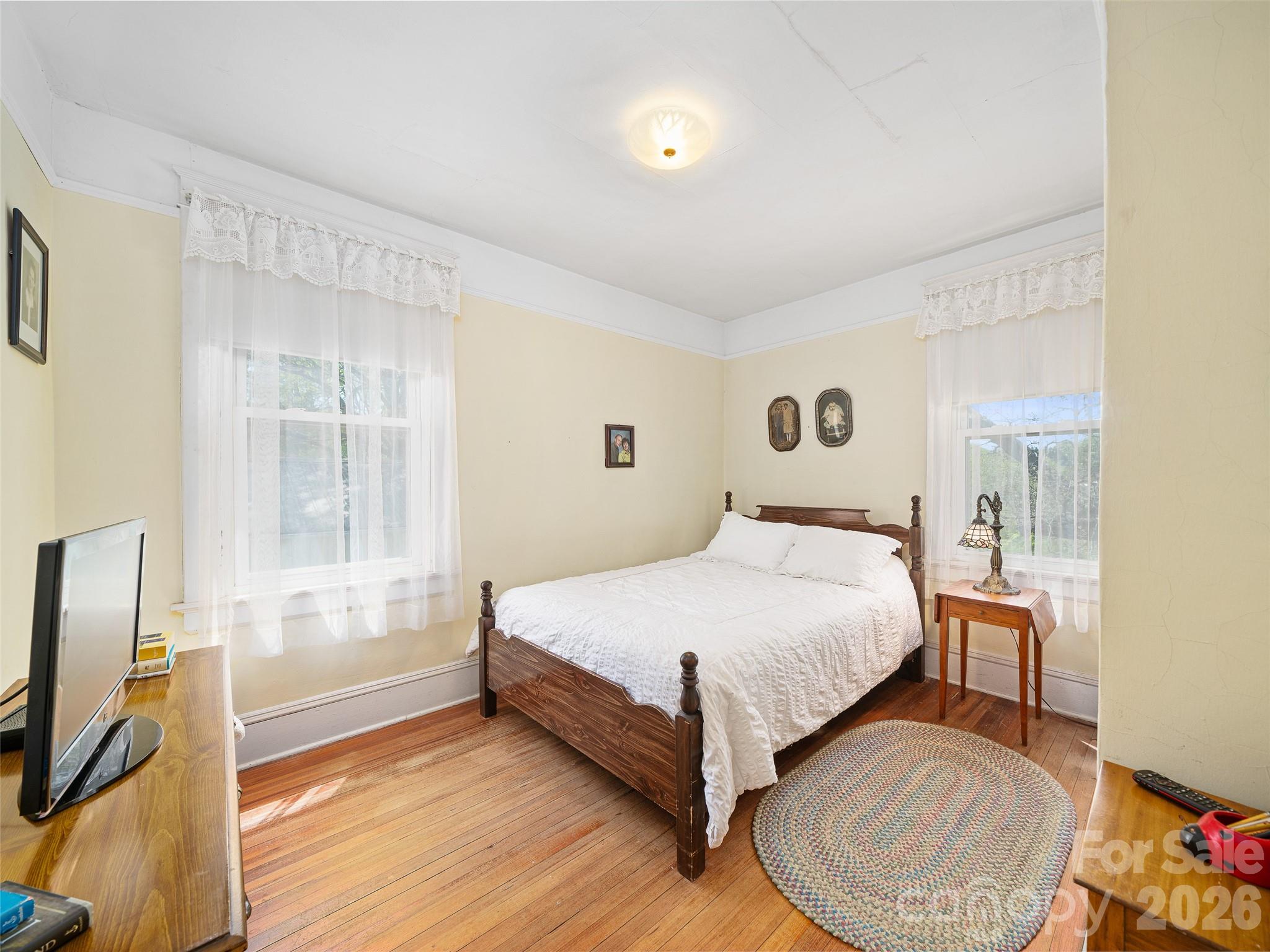 main property photo 16