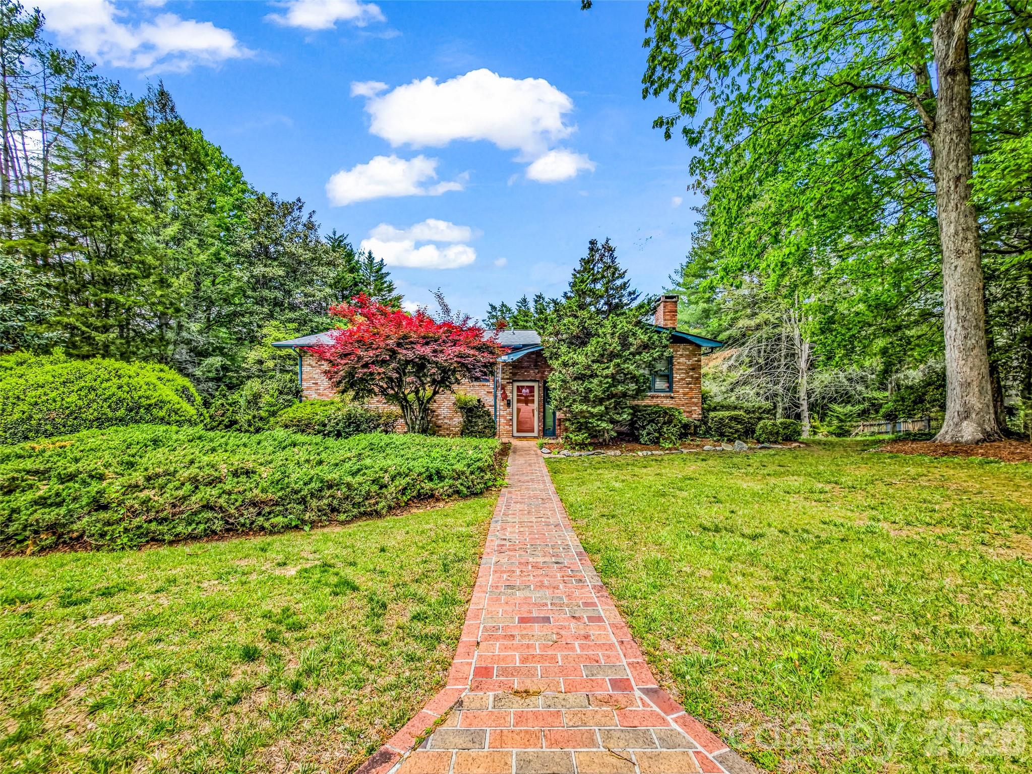 main property photo 12