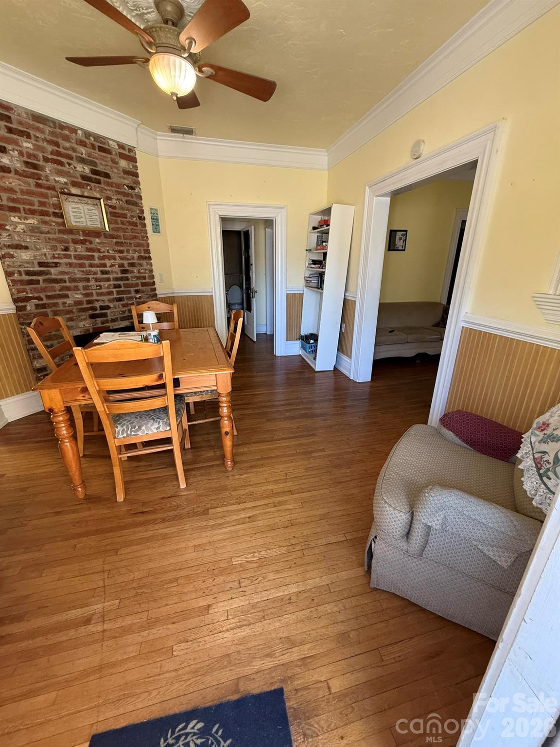 main property photo 20