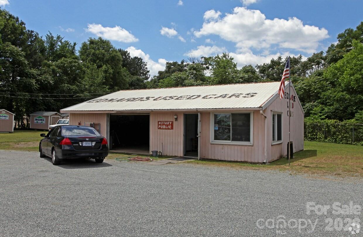 main property photo 8