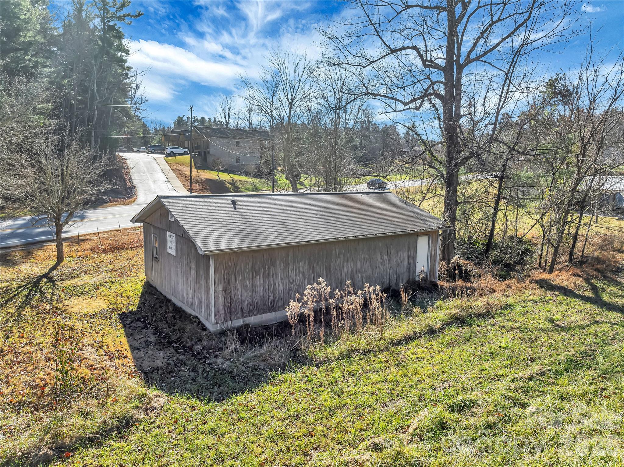 main property photo 10