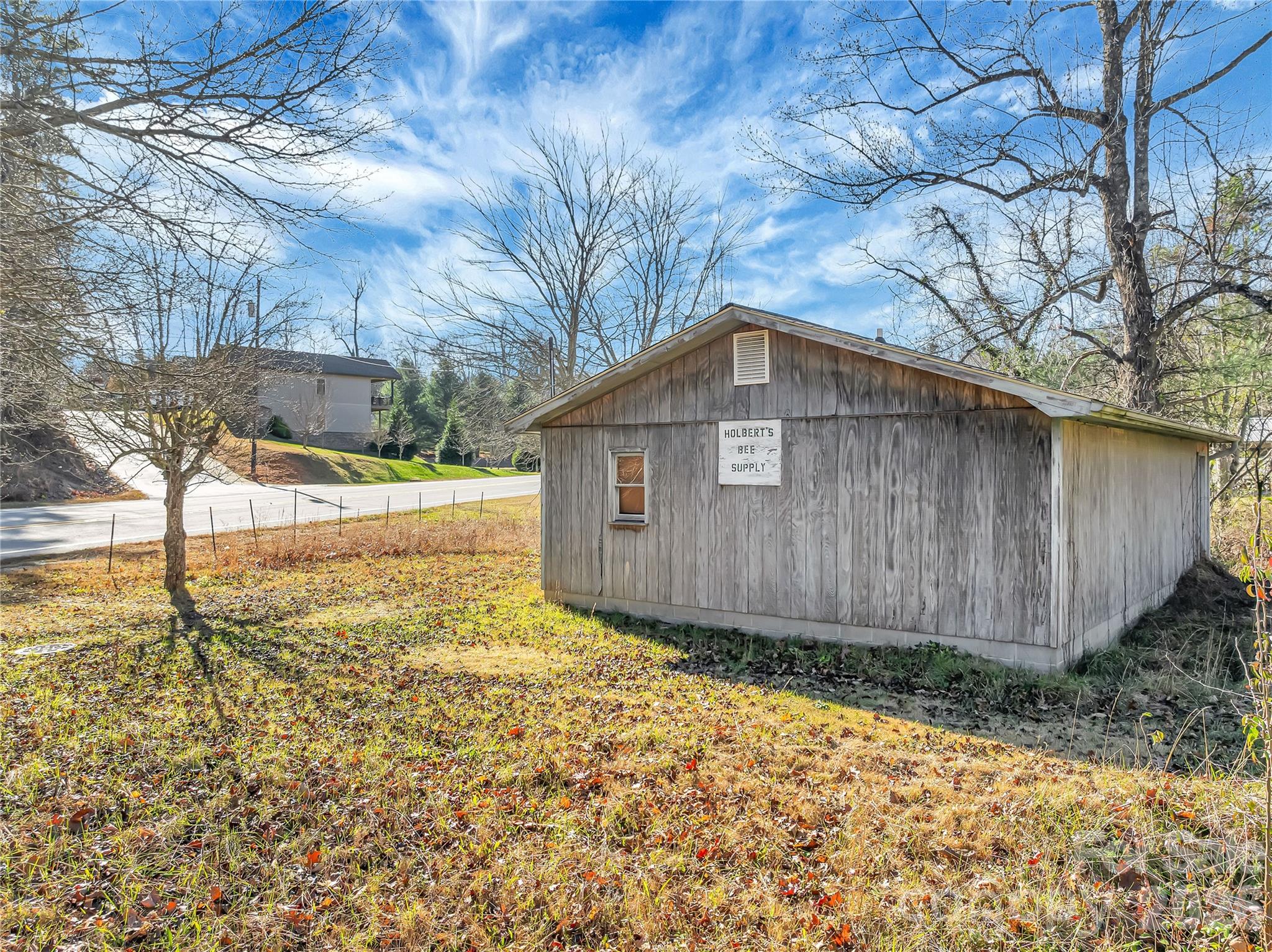 main property photo 8