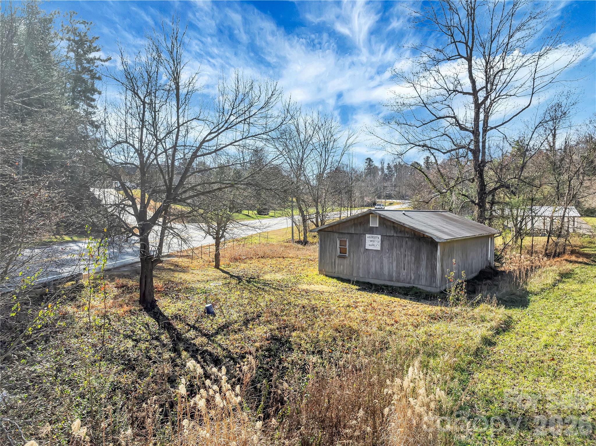 main property photo 9