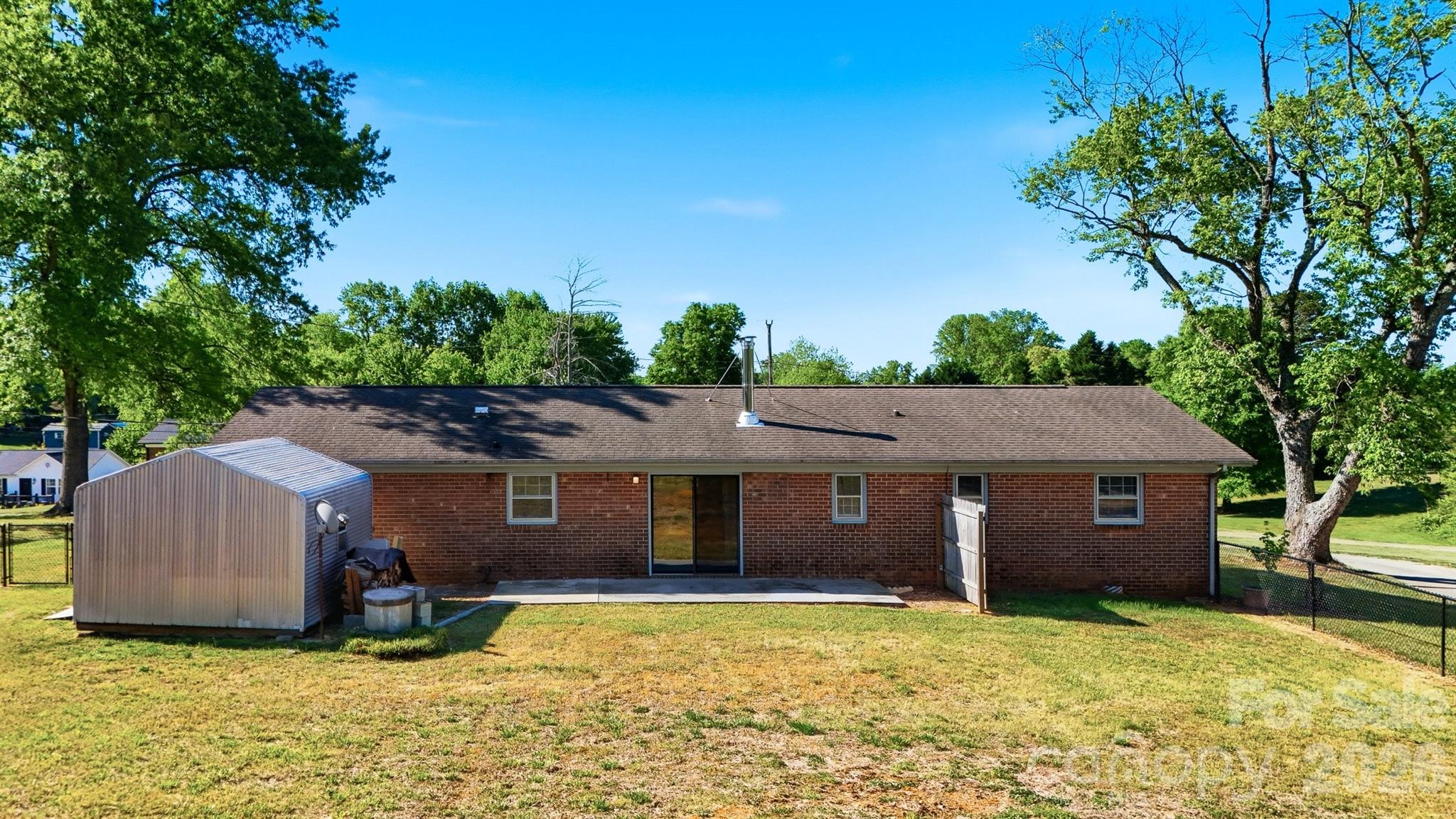main property photo 41