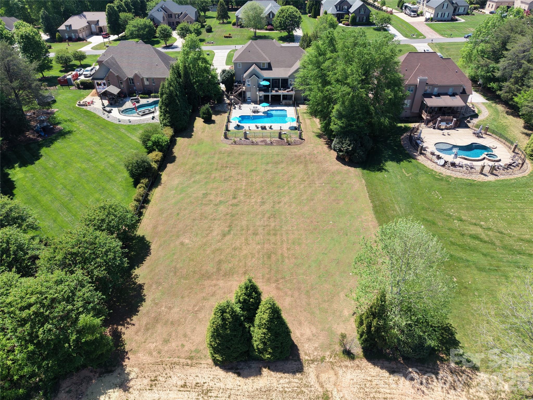main property photo 44
