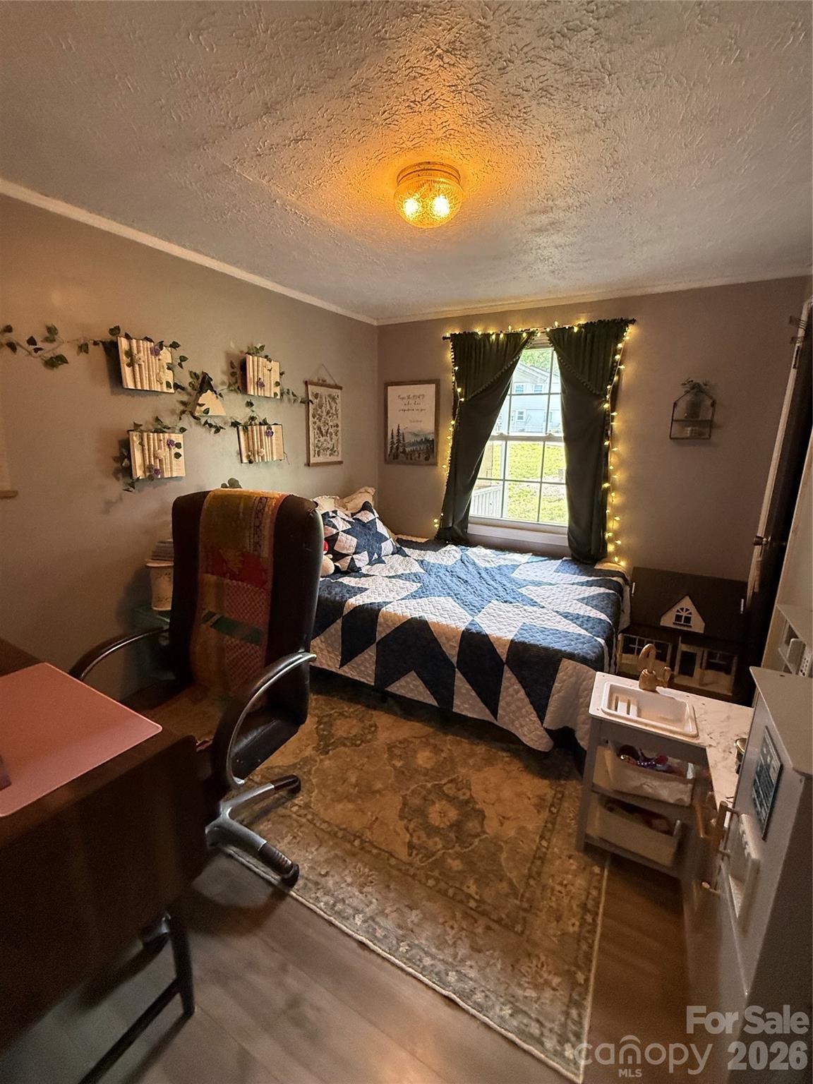 main property photo 10