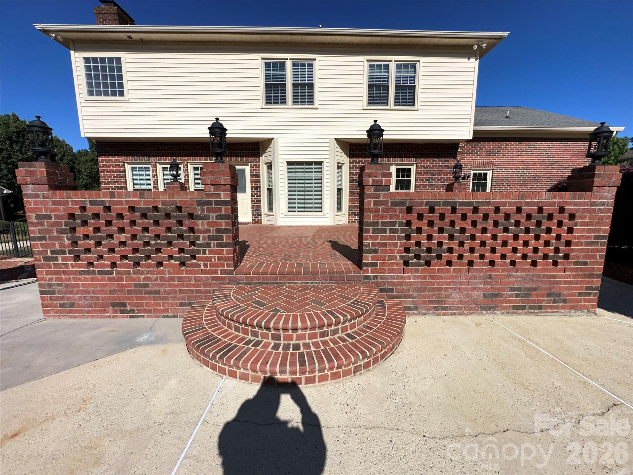 main property photo 39