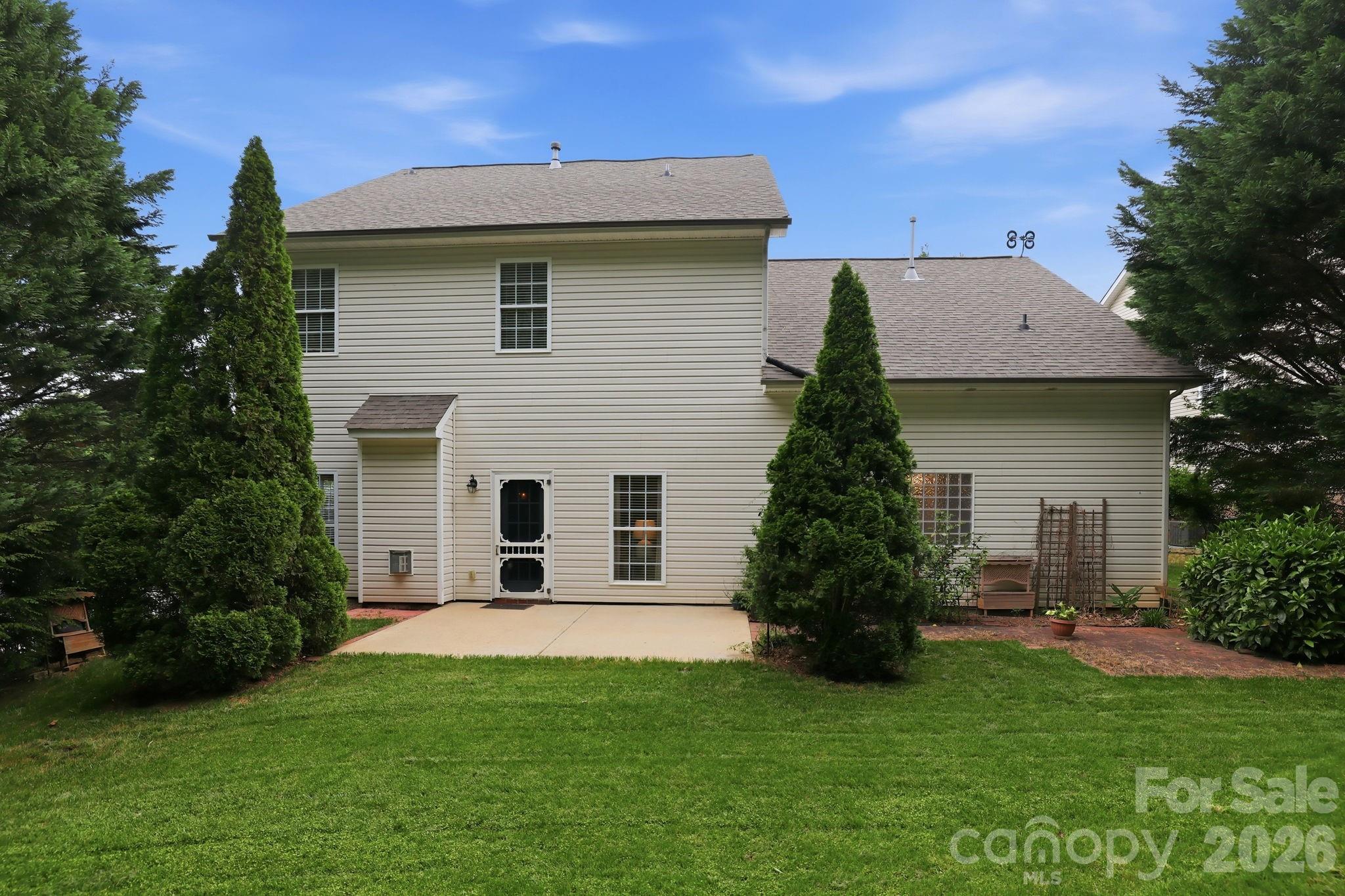main property photo 30