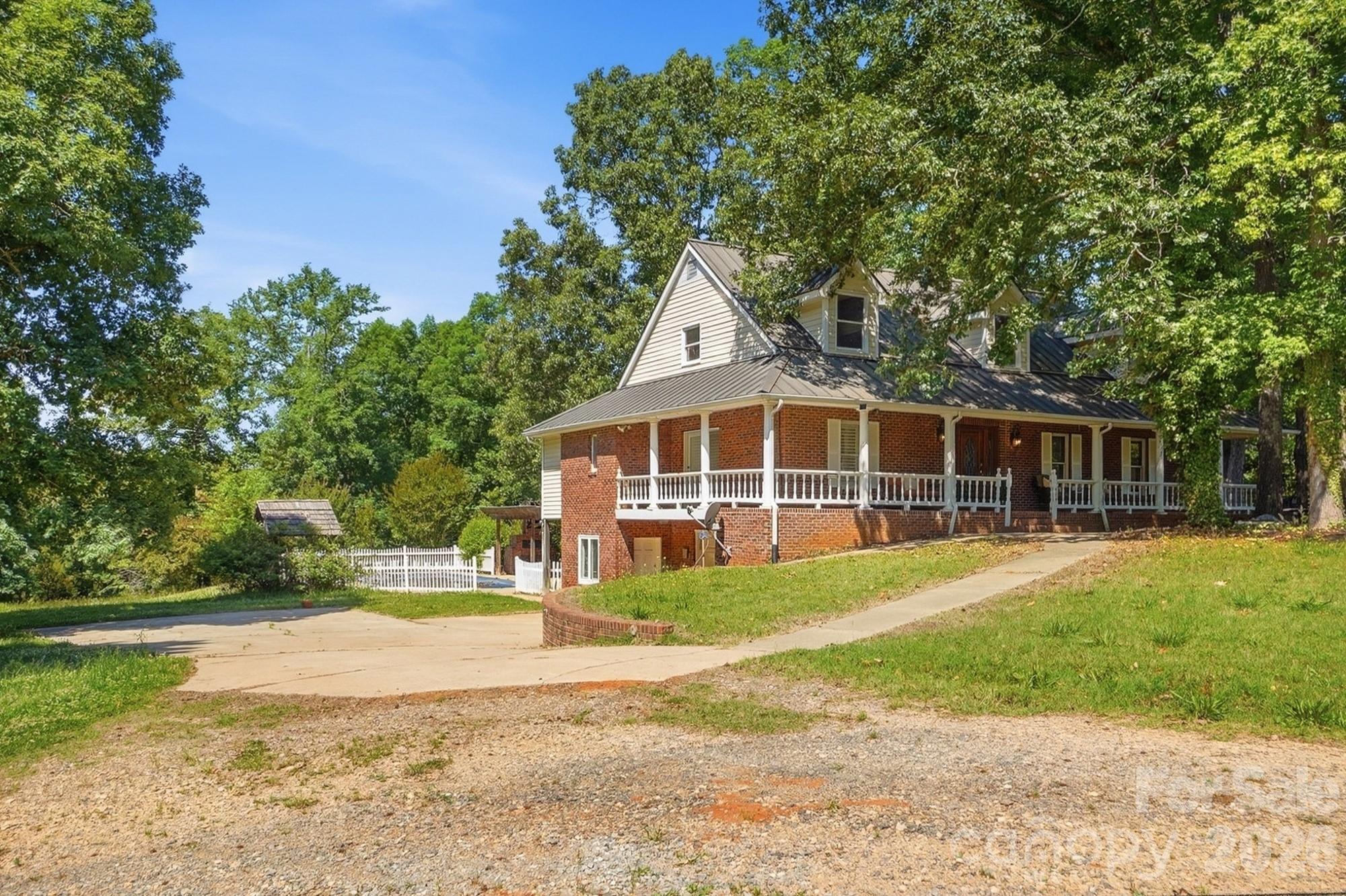 main property photo 47