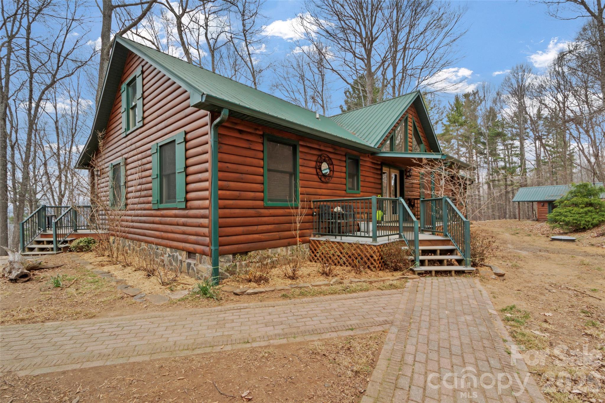 main property photo 3