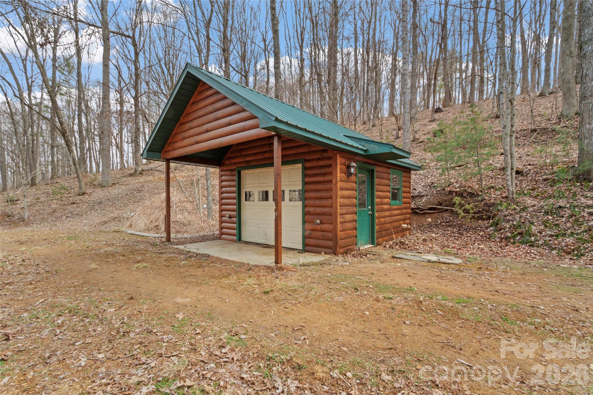 main property photo 33