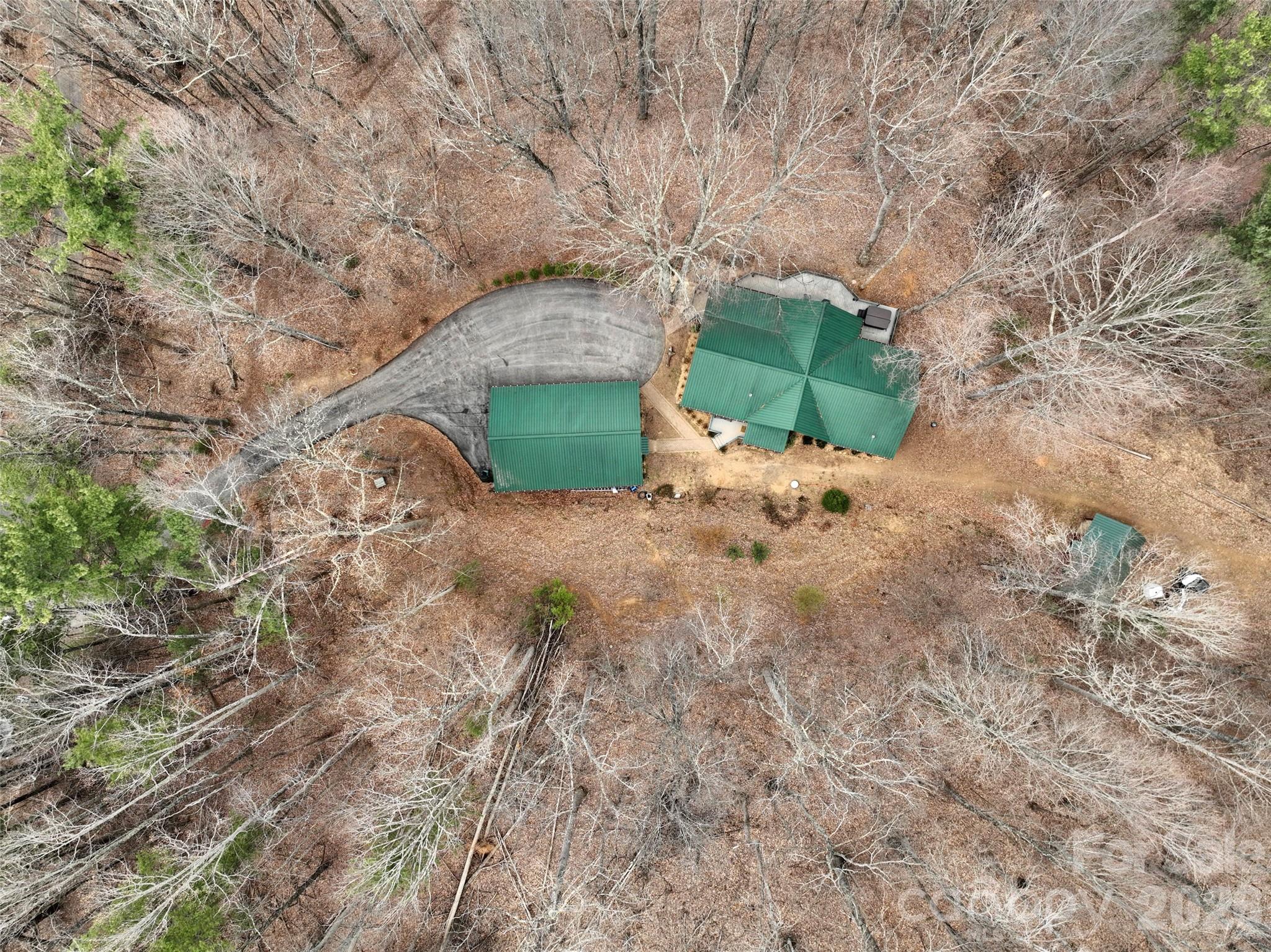 main property photo 37