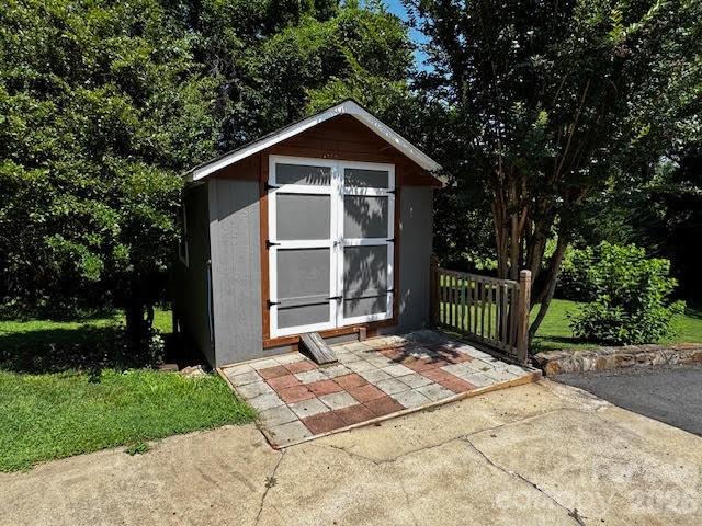 main property photo 25