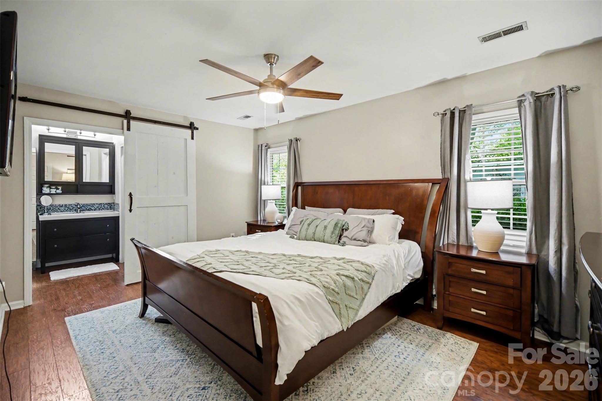 property viewer photo 15