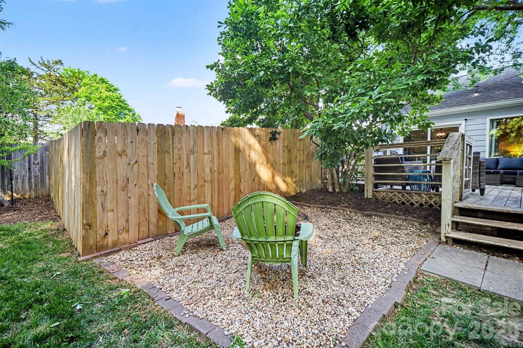 property viewer photo 22