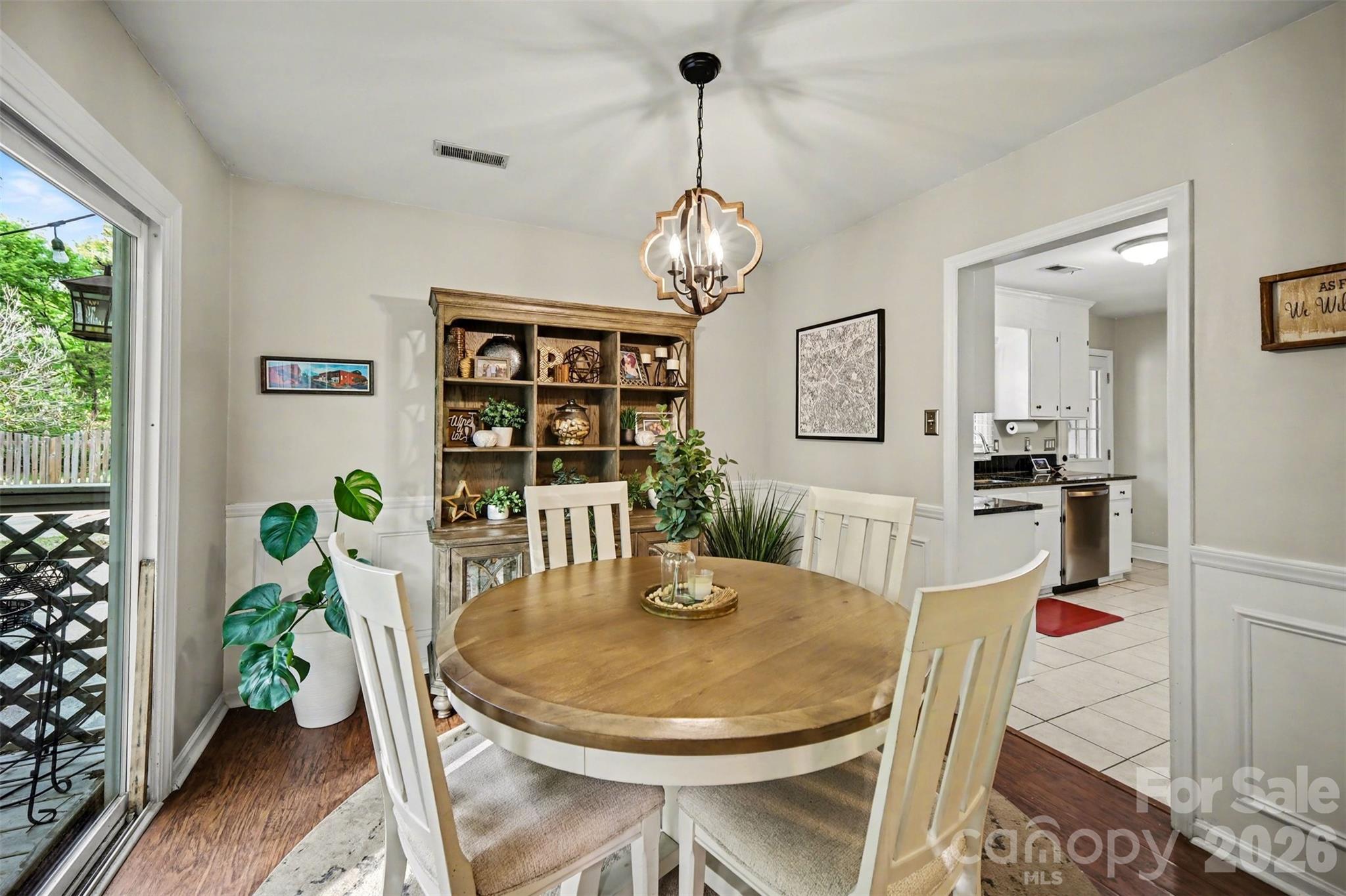 property viewer photo 8