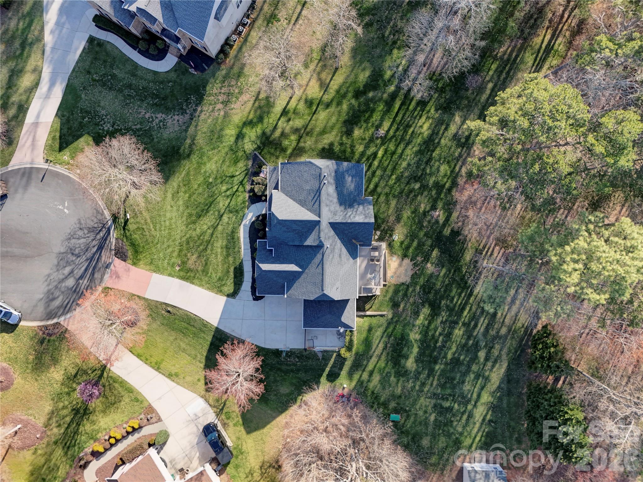 main property photo 12