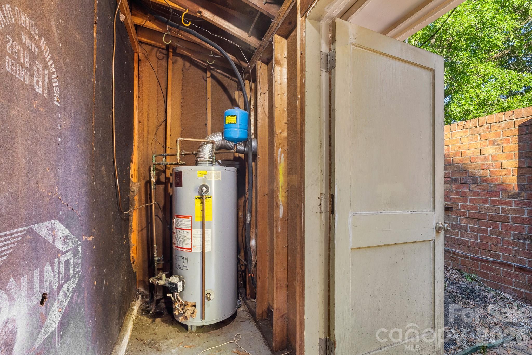 main property photo 45