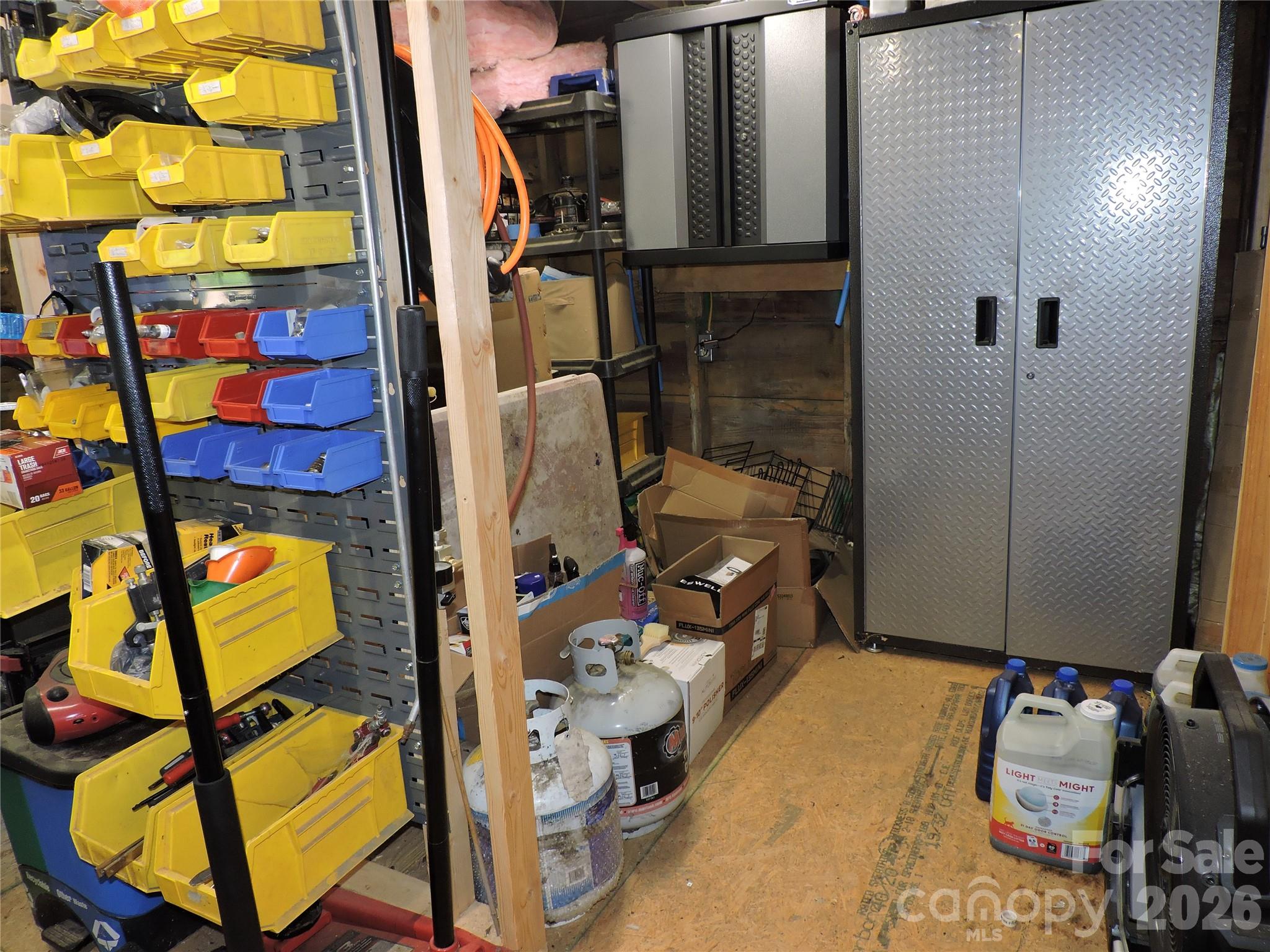 main property photo 41