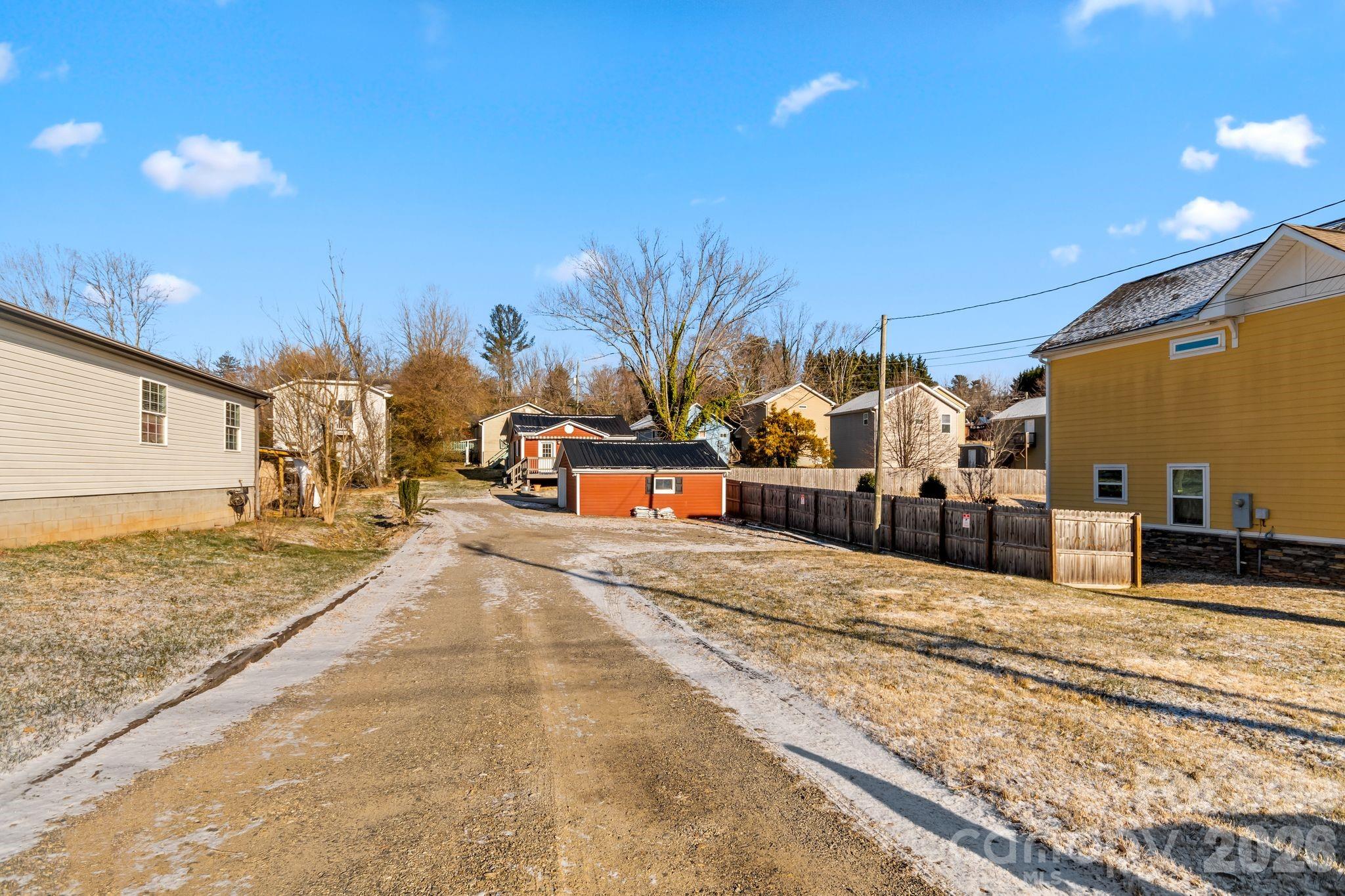 main property photo 34