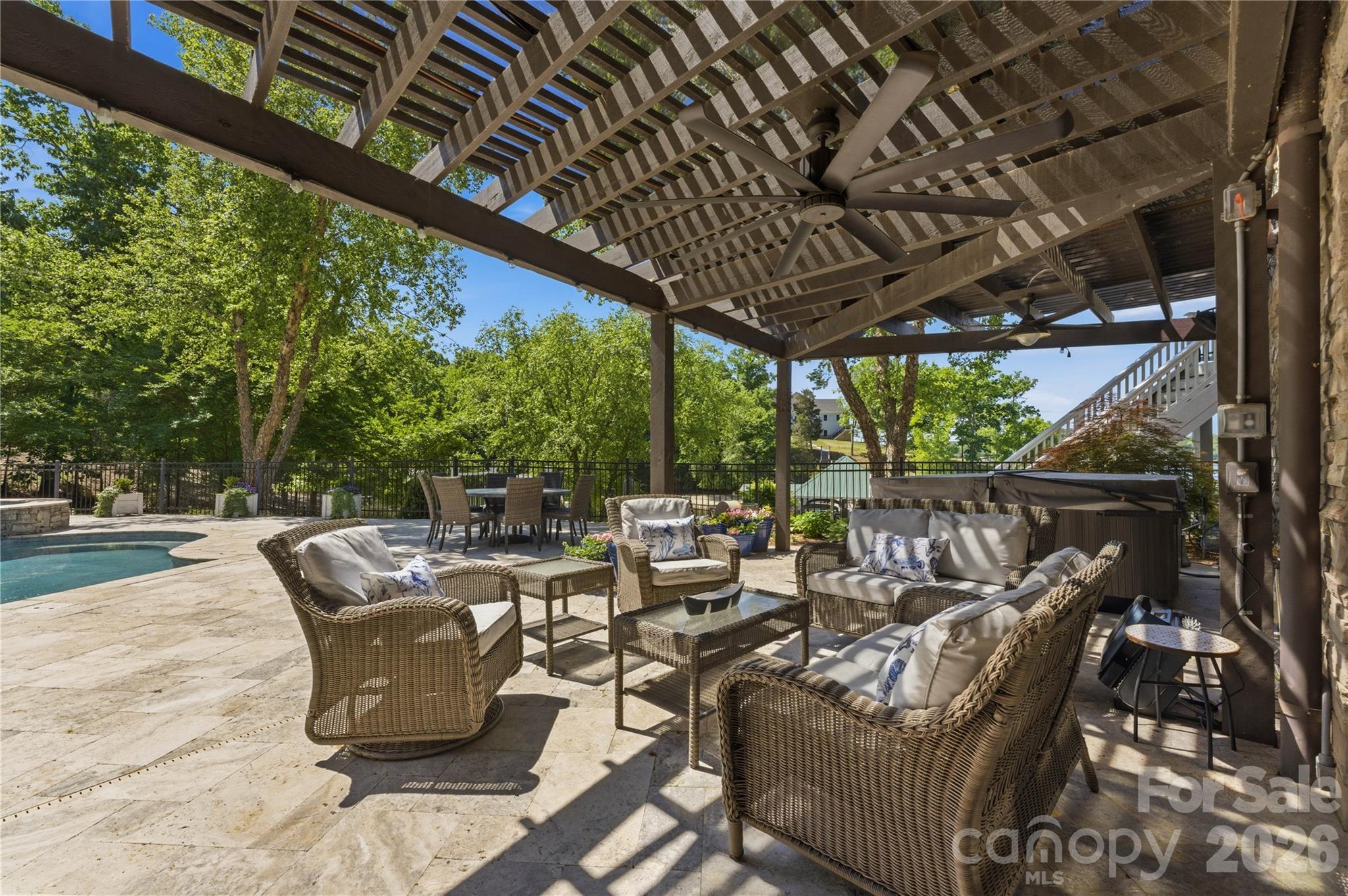 main property photo 34