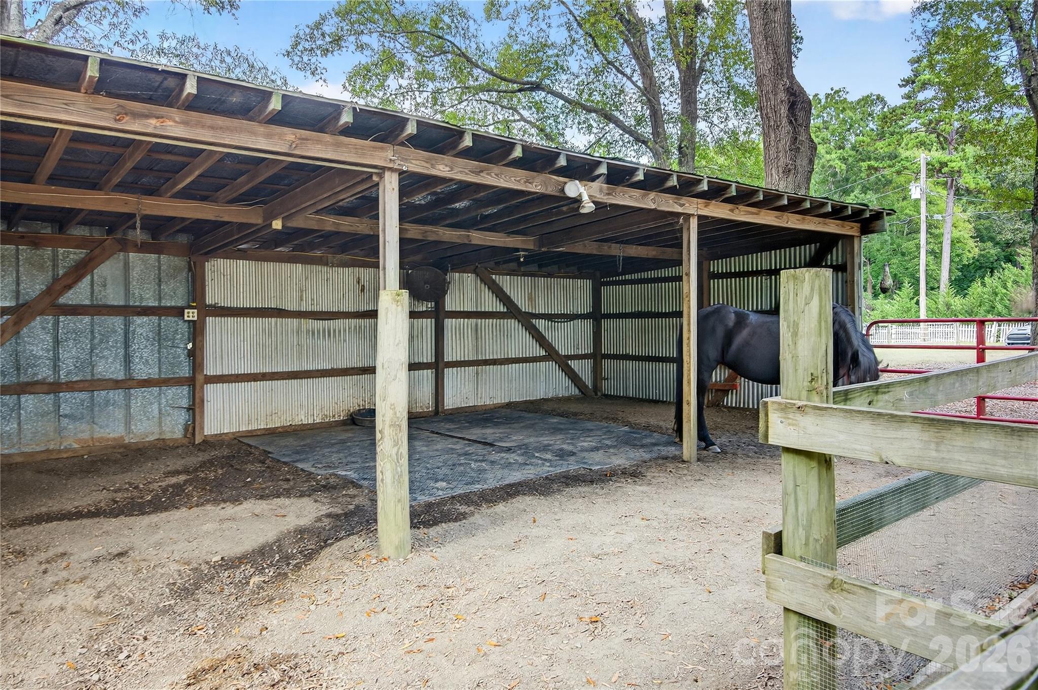 main property photo 15