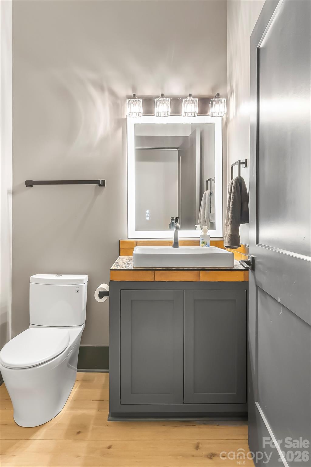 main property photo 15