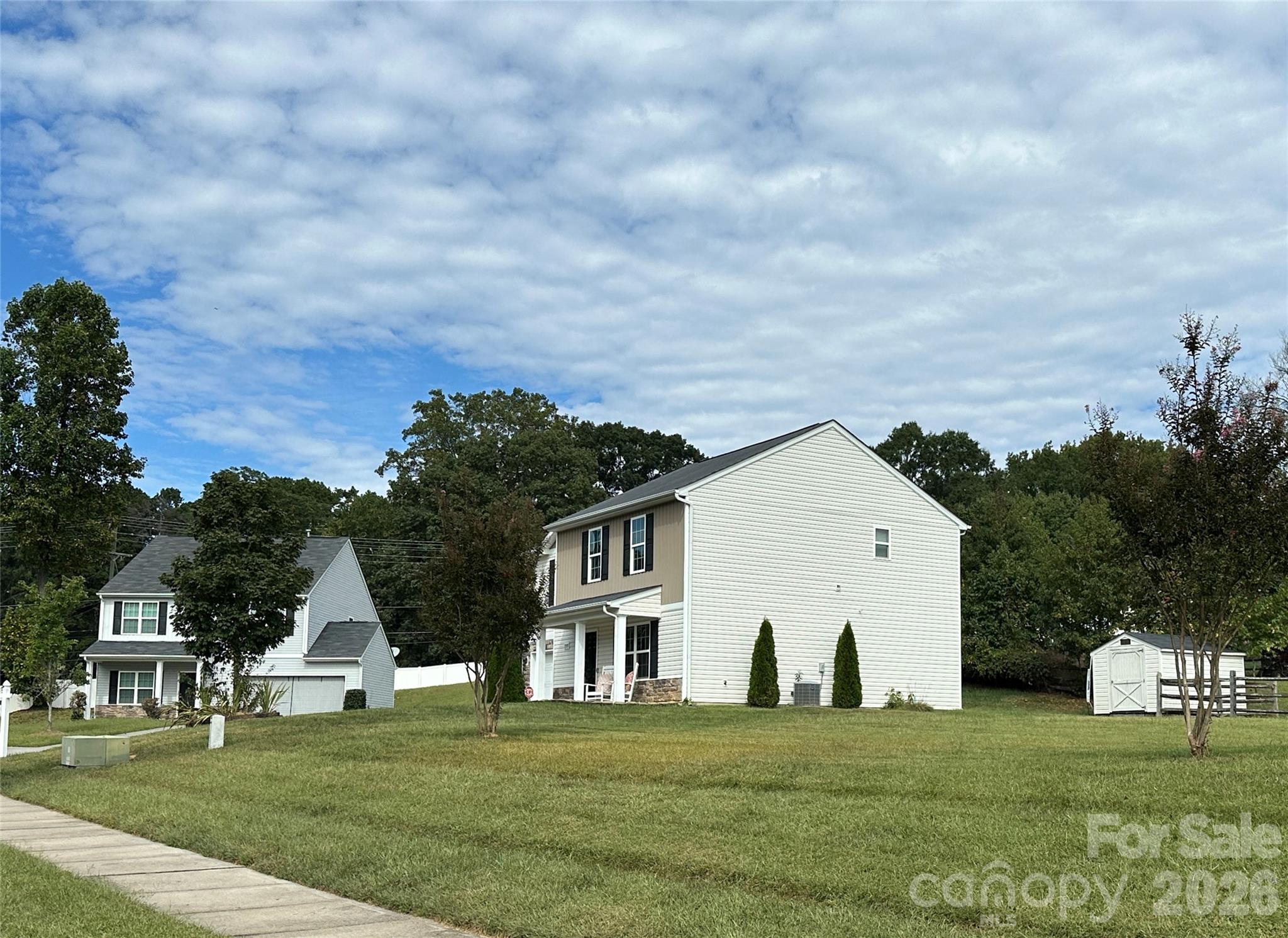main property photo 18