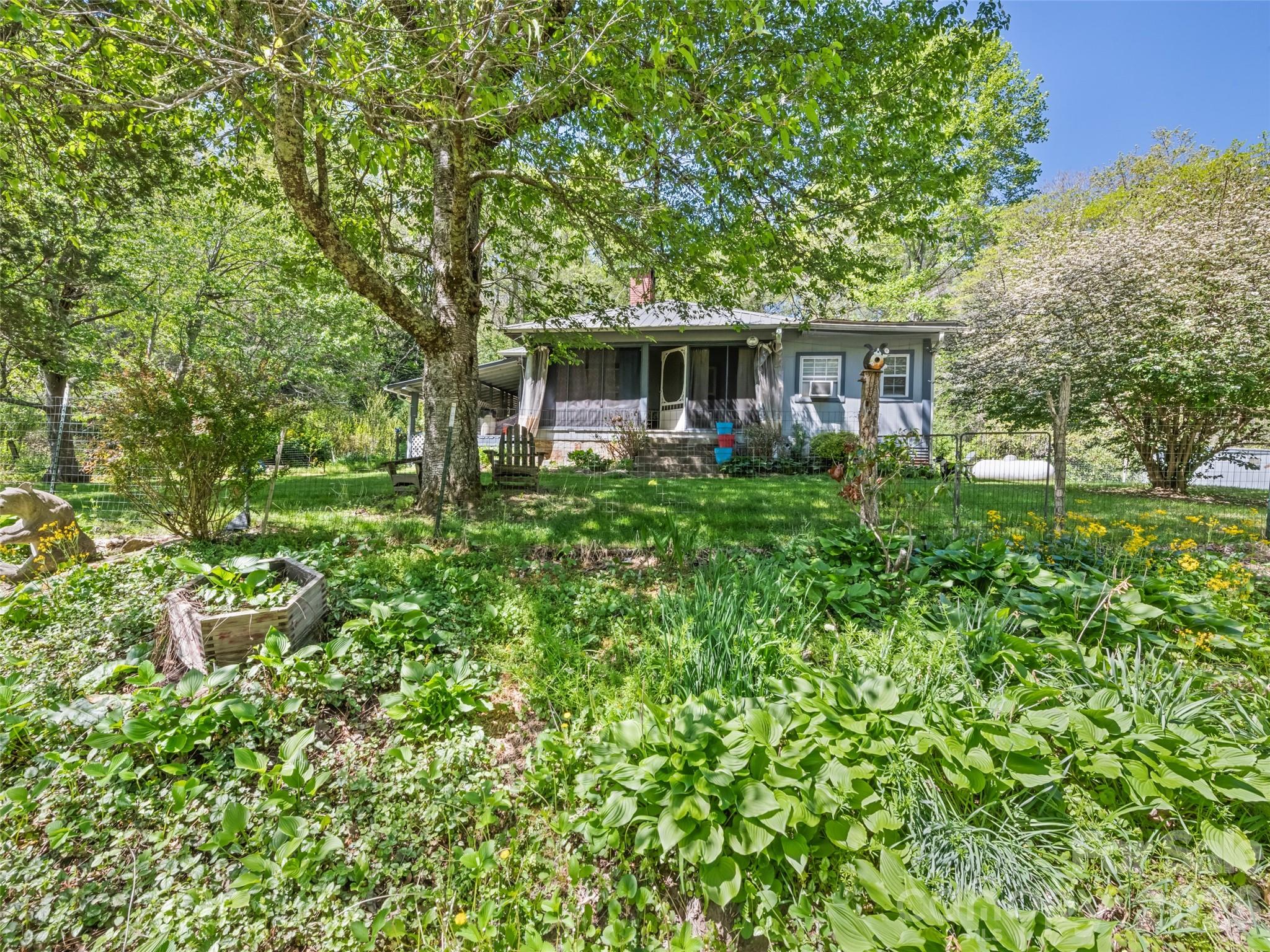 main property photo 36