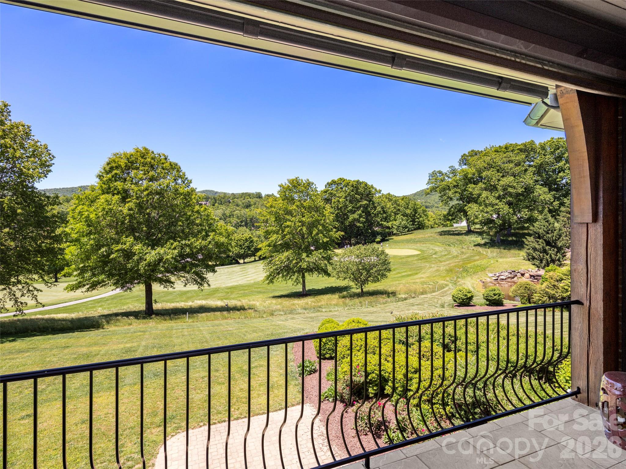 main property photo 11