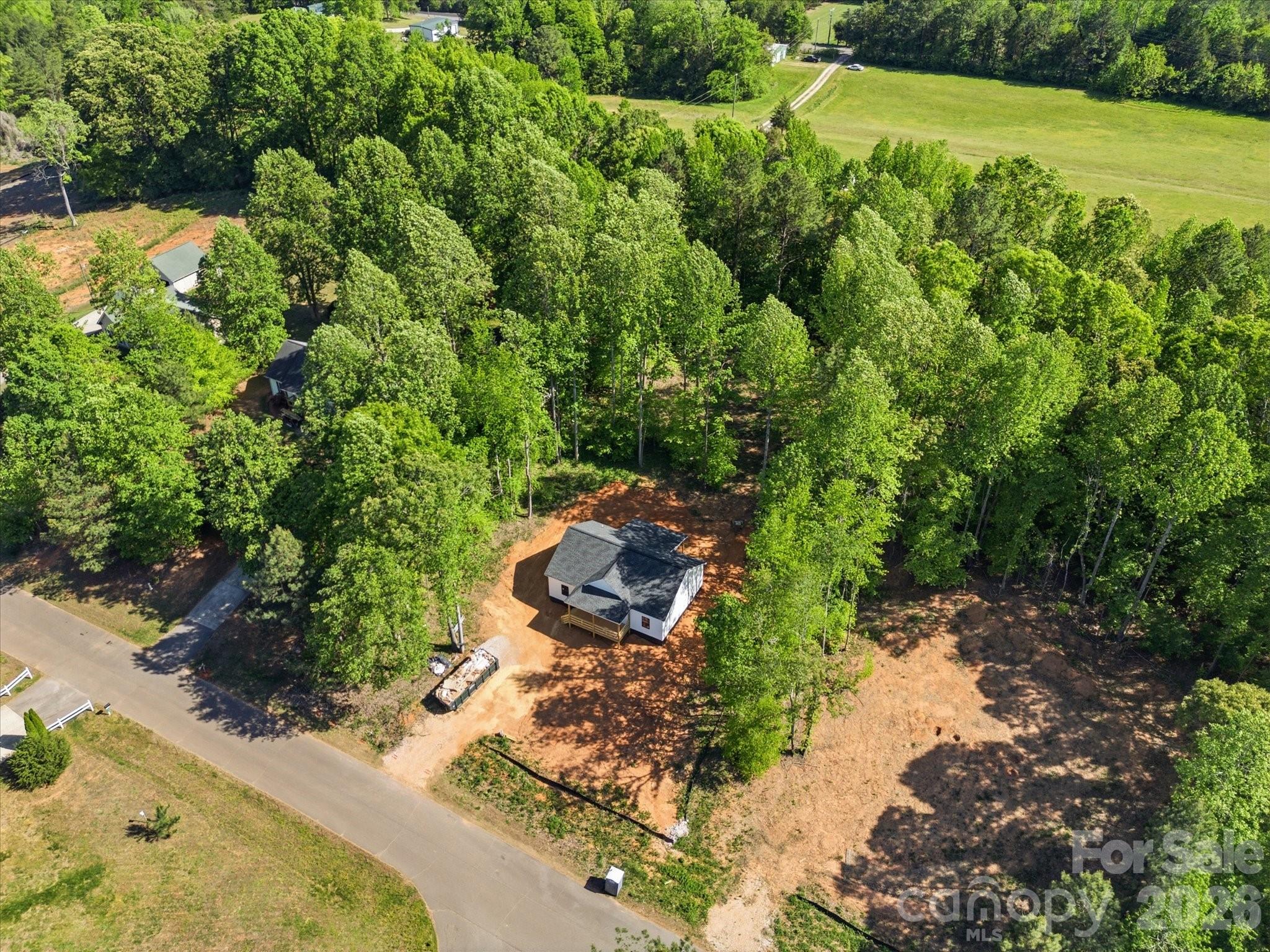 main property photo 41