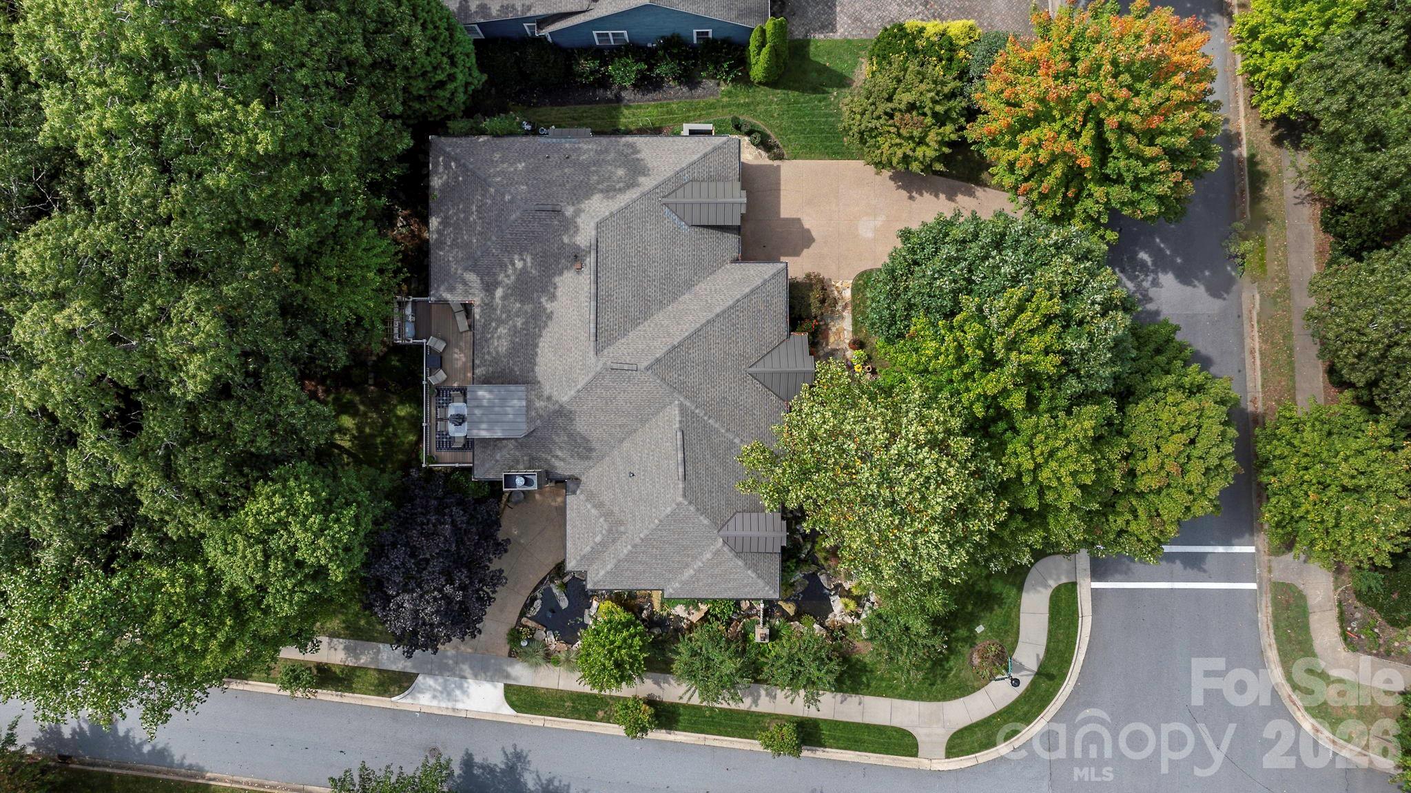 main property photo 41