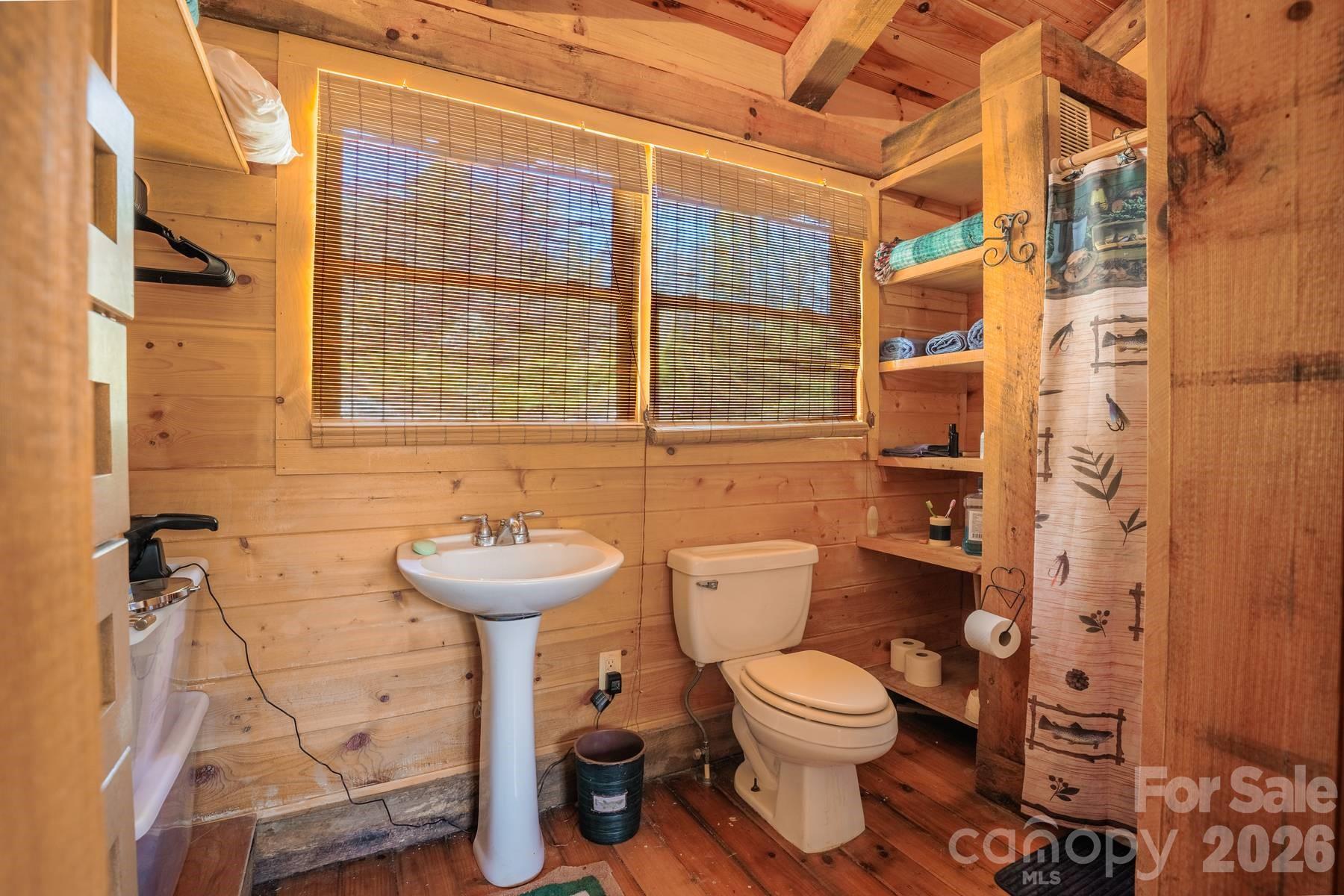 main property photo 36