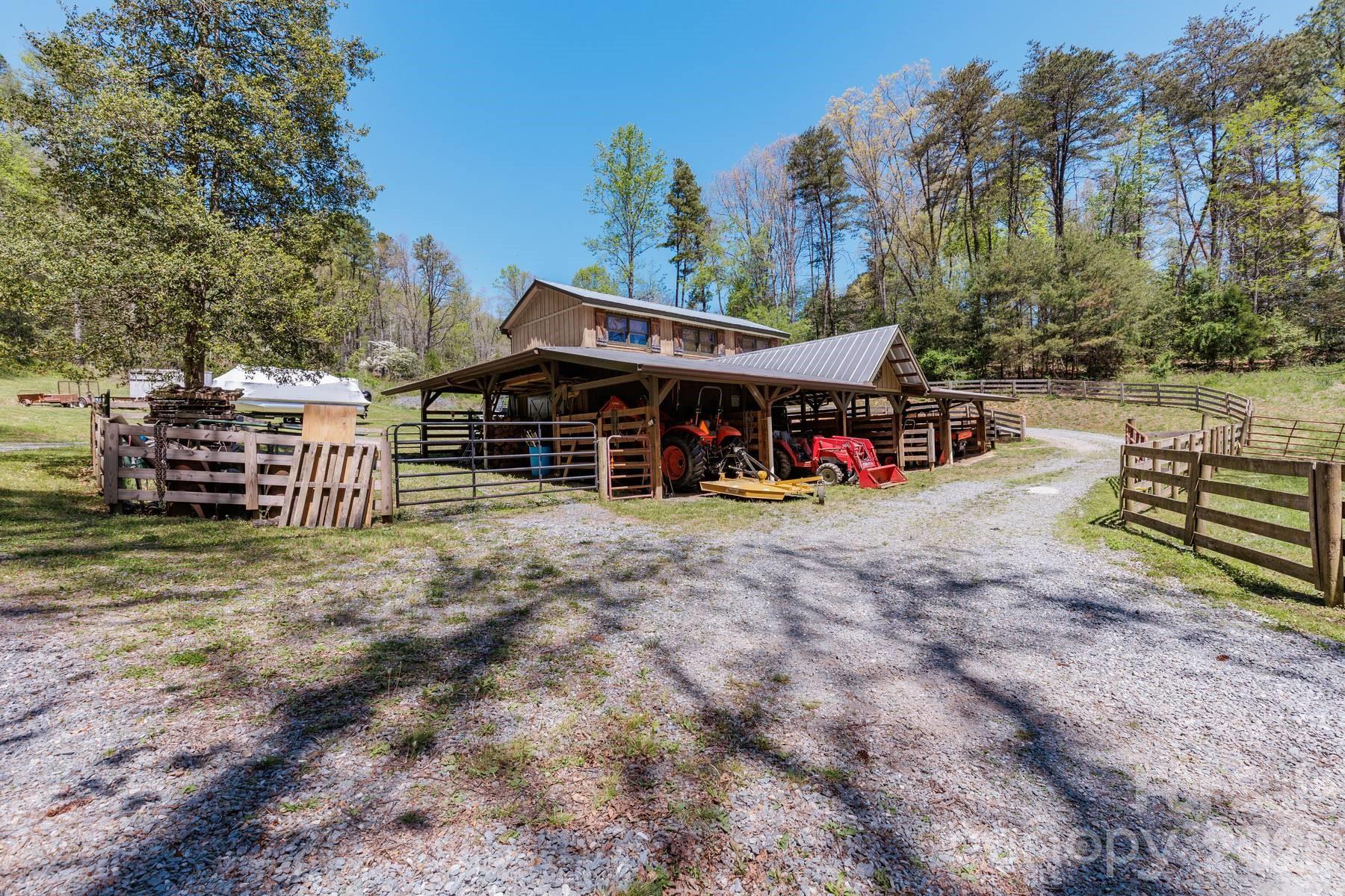 main property photo 37