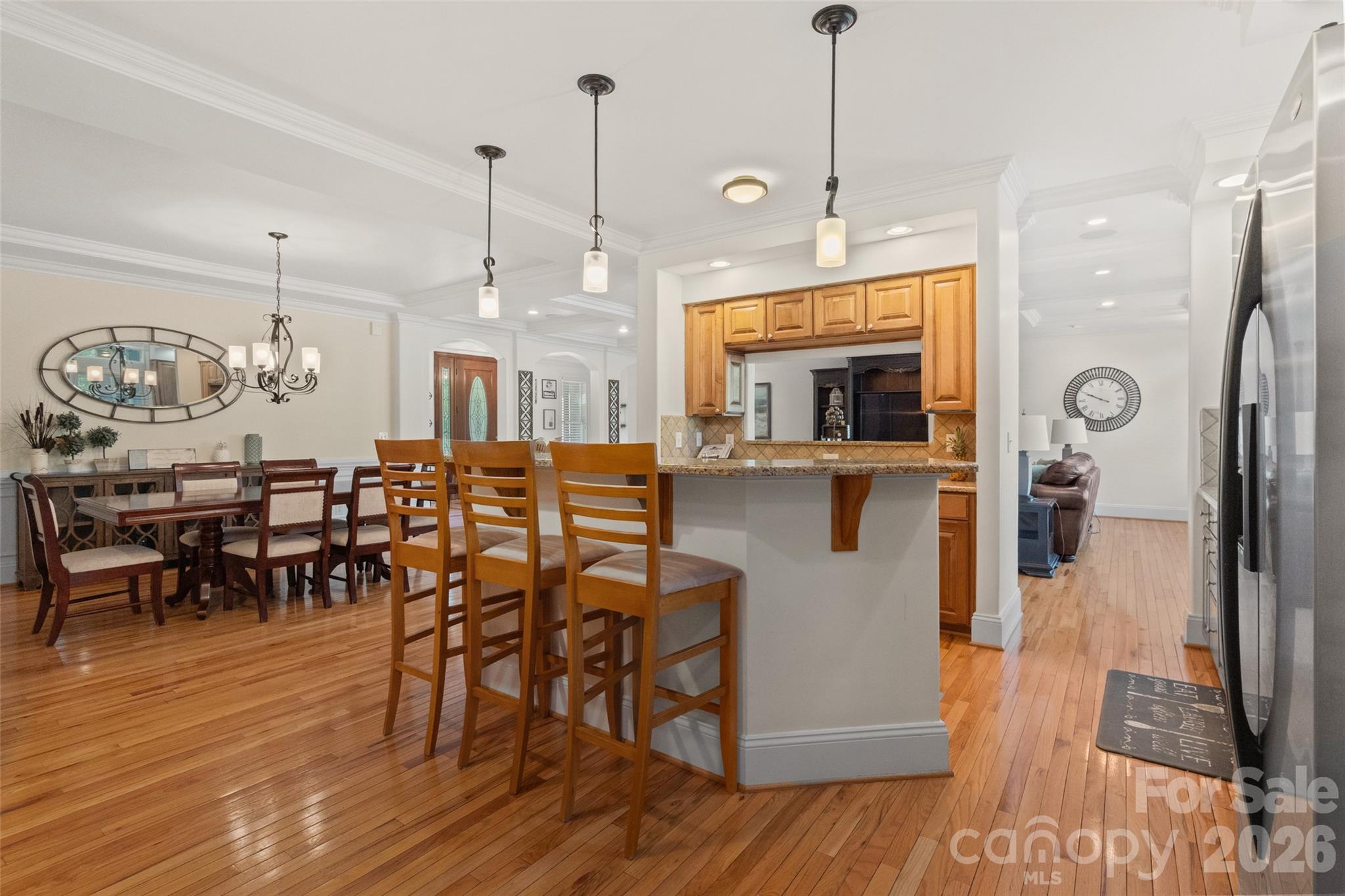 main property photo 11