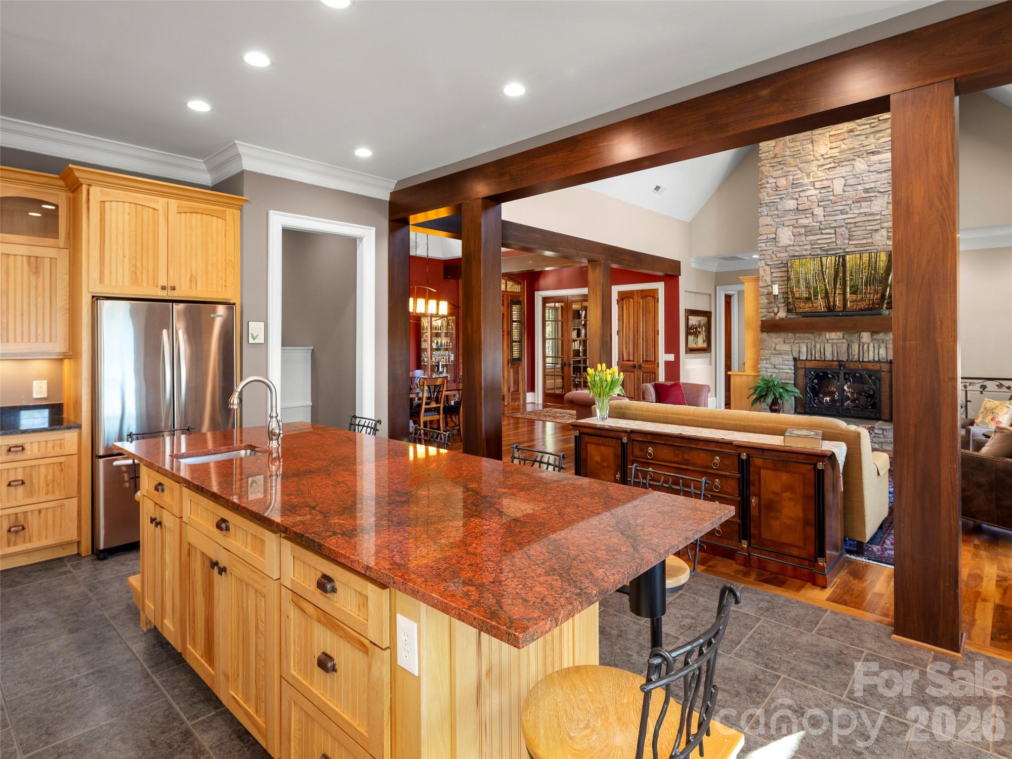 main property photo 14