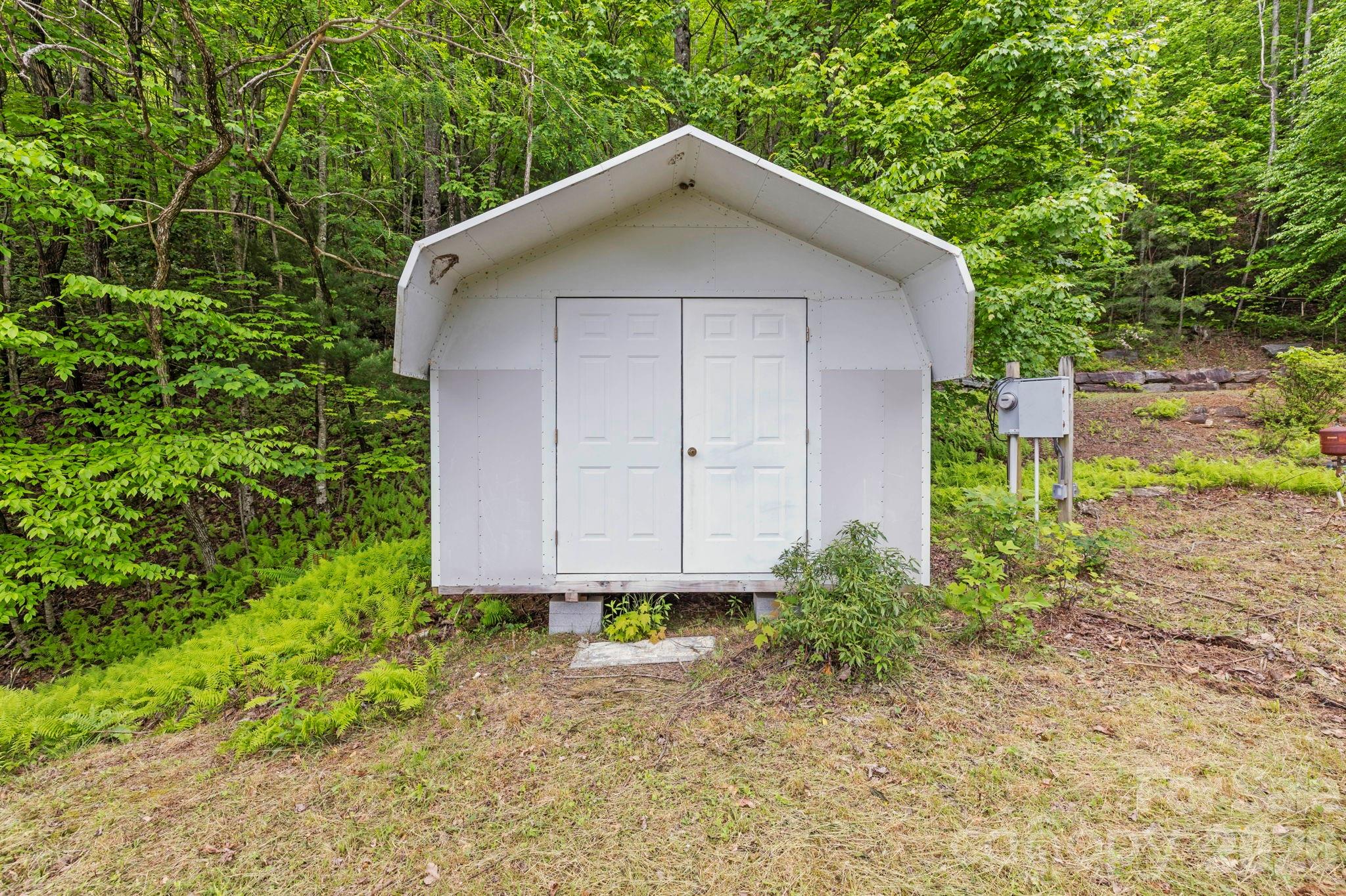 main property photo 14