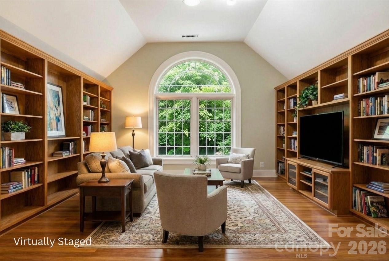 main property photo 25