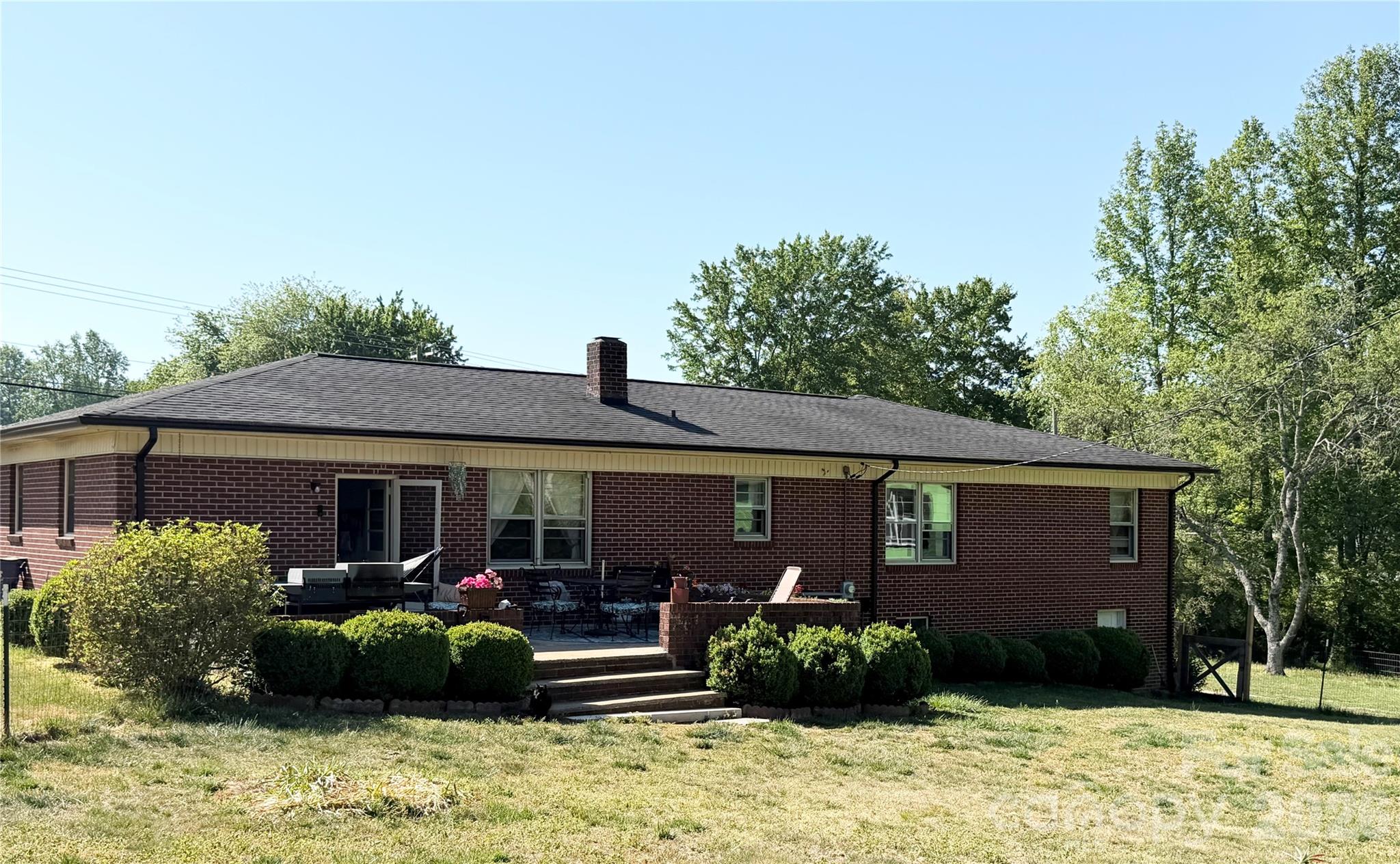 main property photo 38