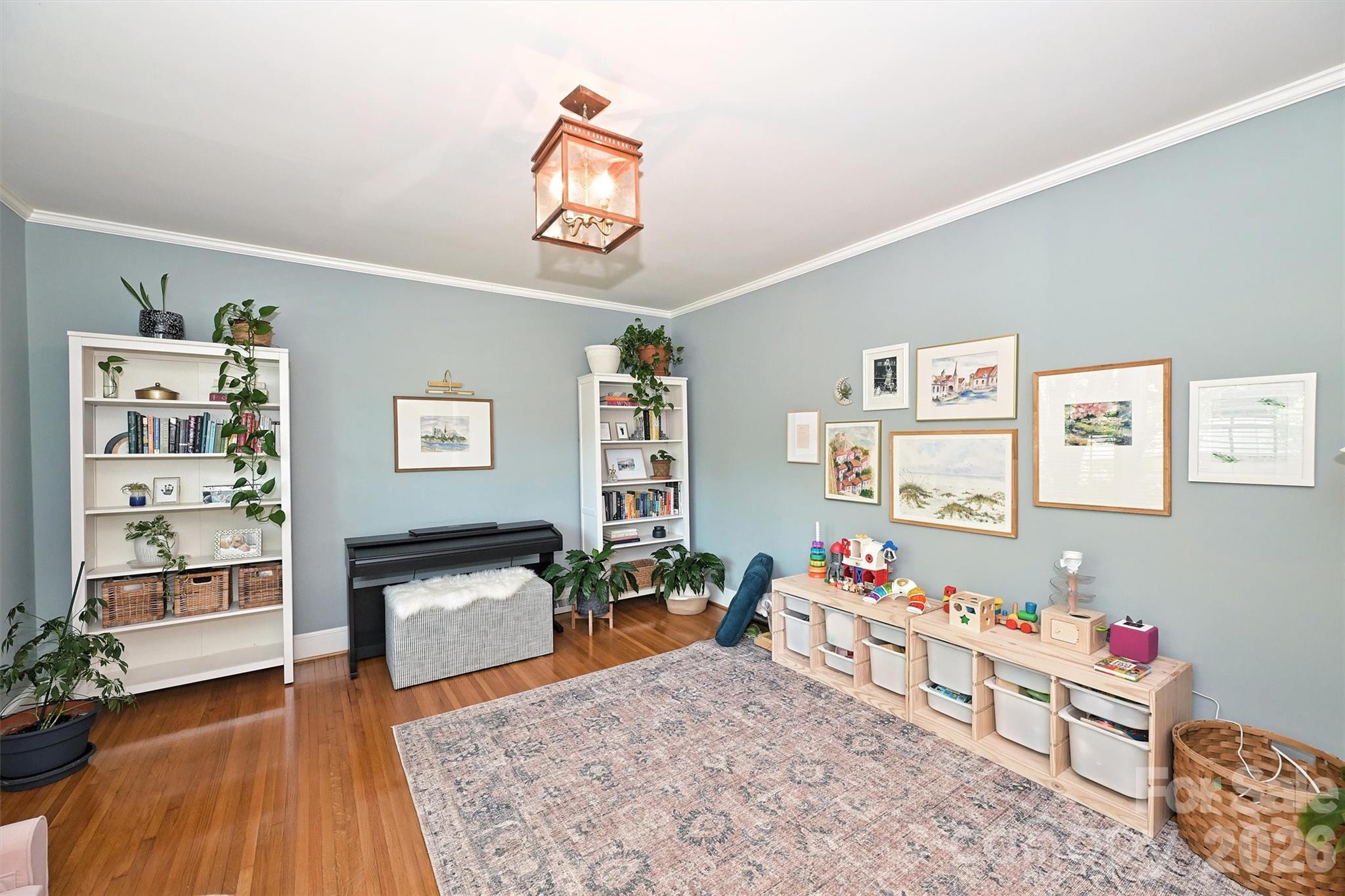 main property photo 7