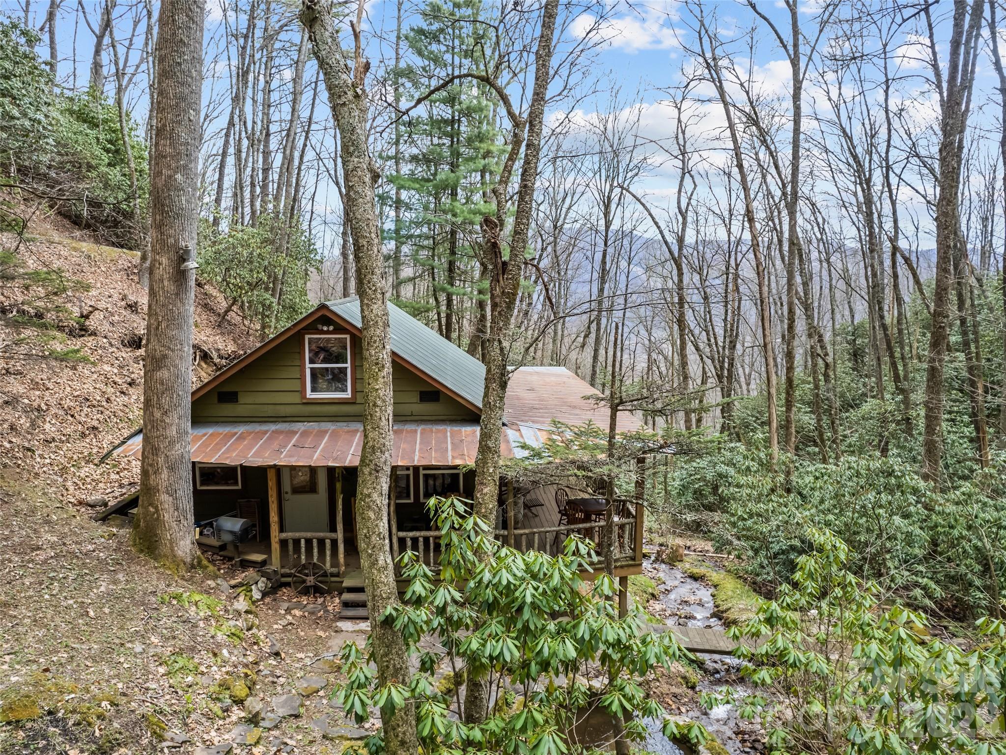 main property photo 10