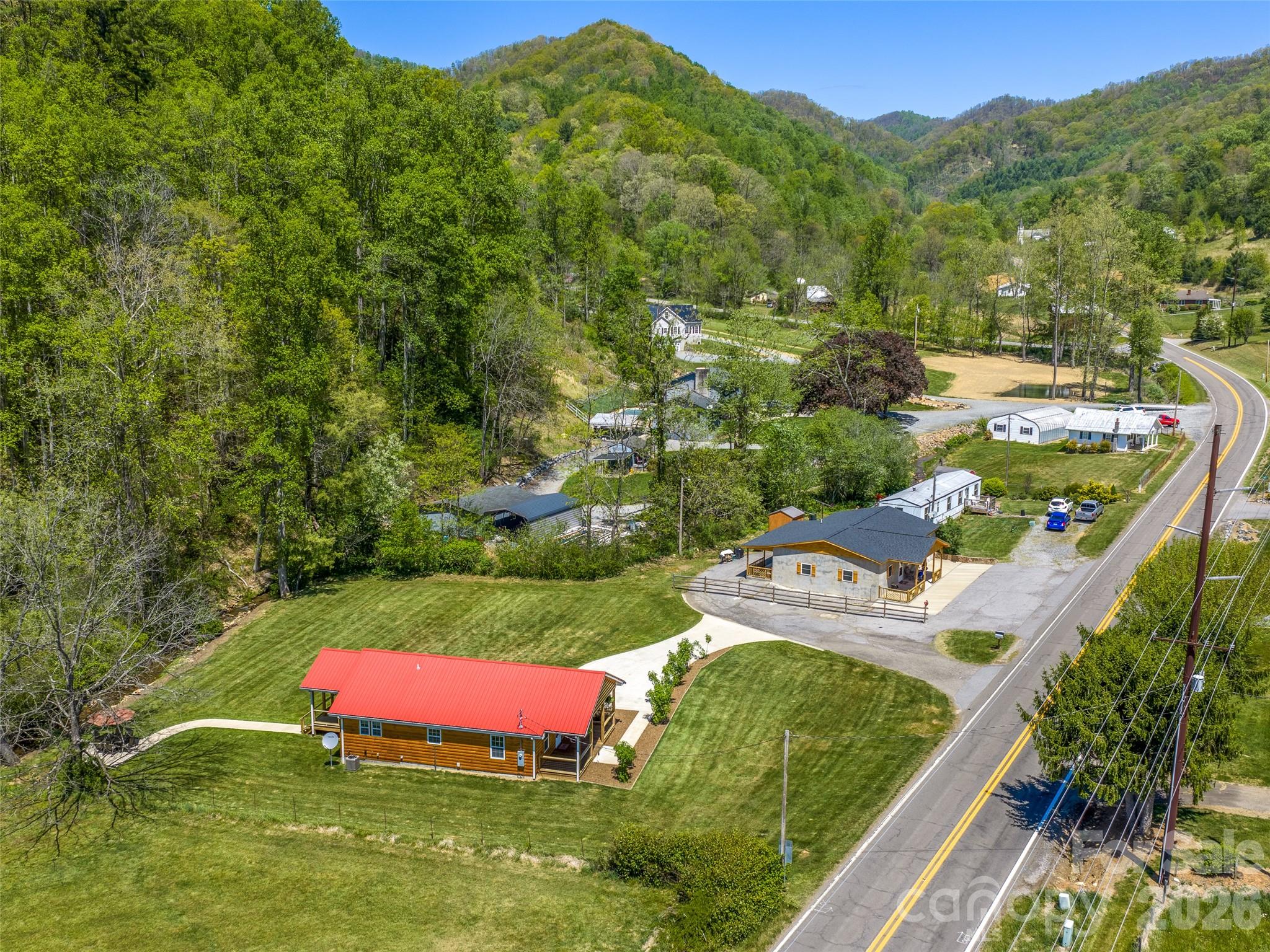main property photo 3