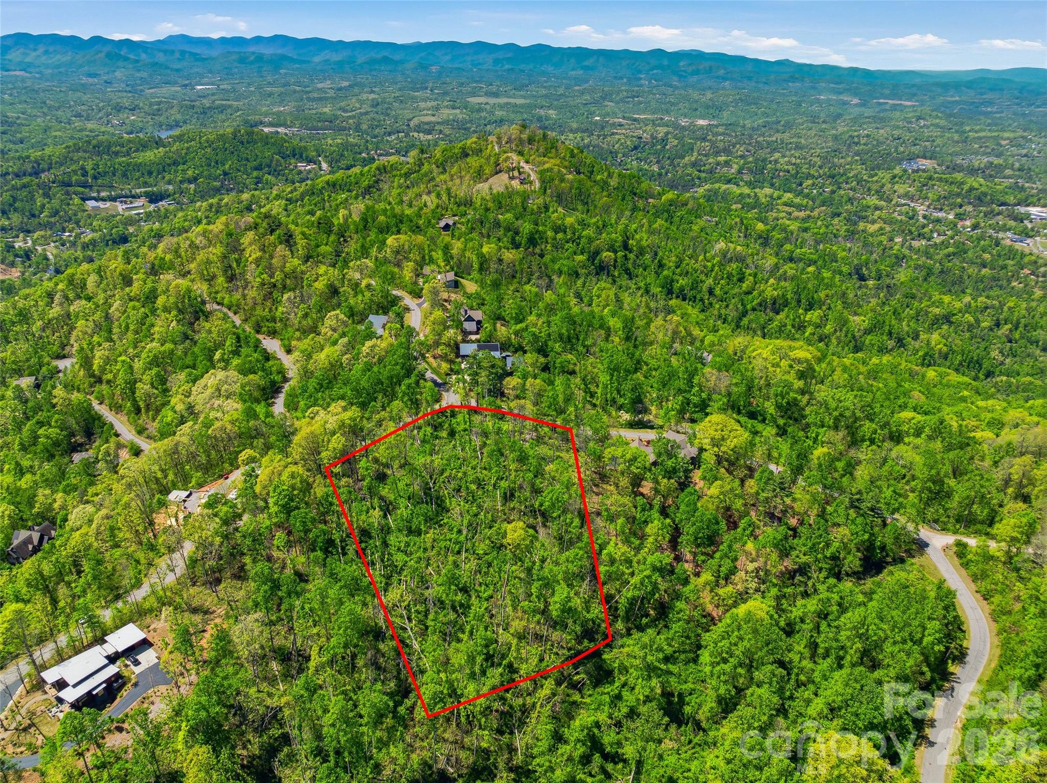 main property photo 37
