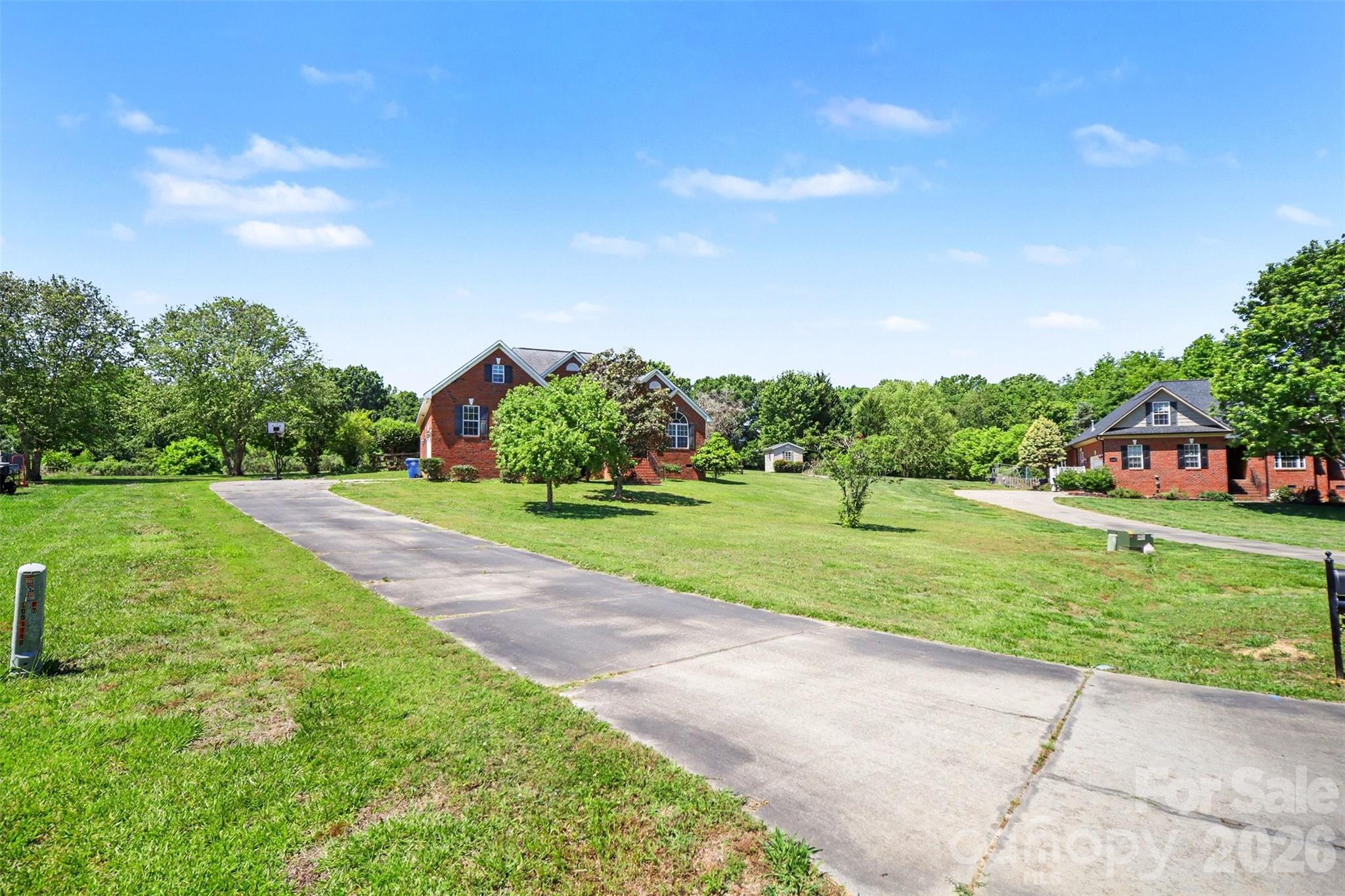 main property photo 37