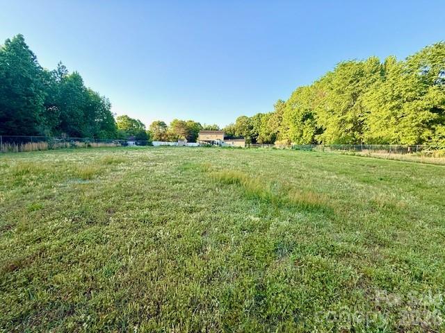main property photo 37