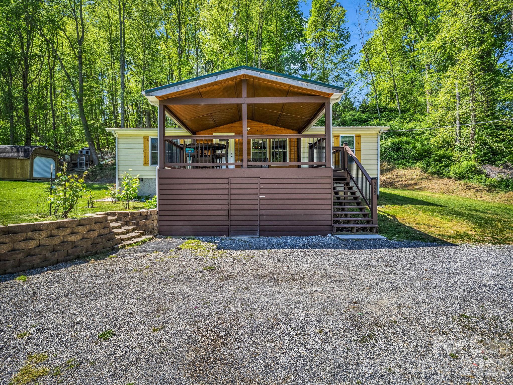 main property photo 6