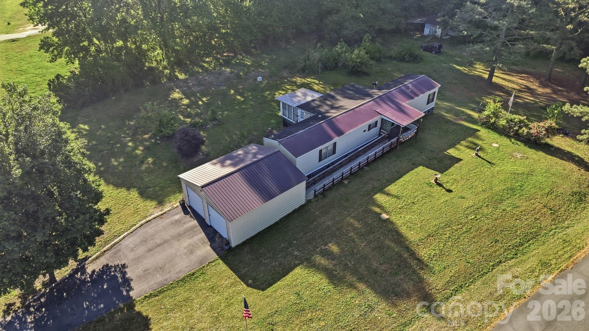 main property photo 9